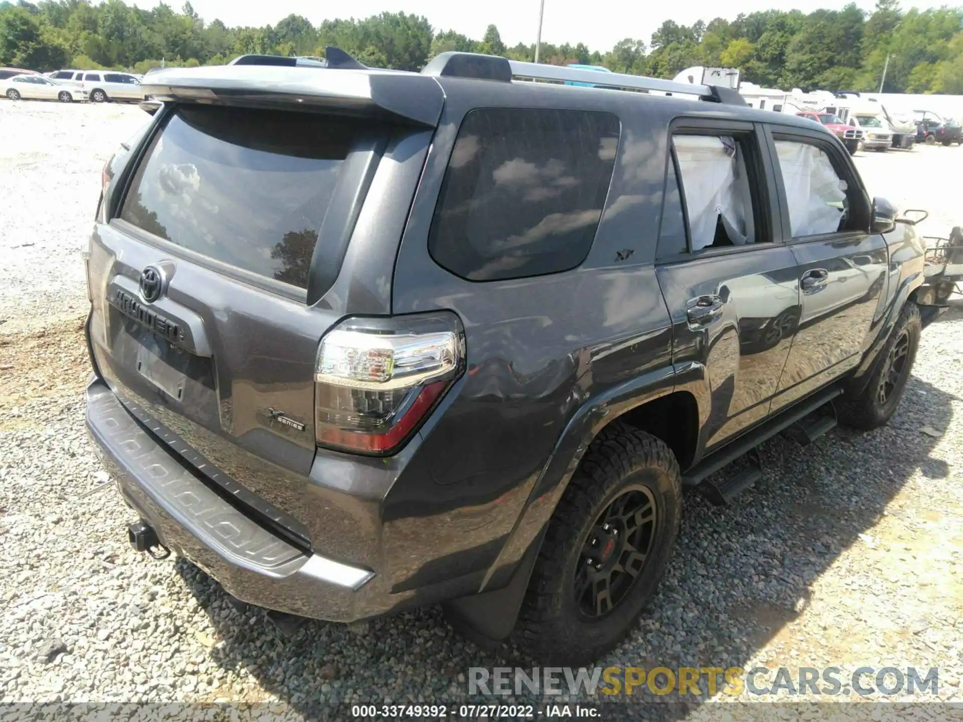 4 Фотография поврежденного автомобиля JTEBU5JR9L5832401 TOYOTA 4RUNNER 2020