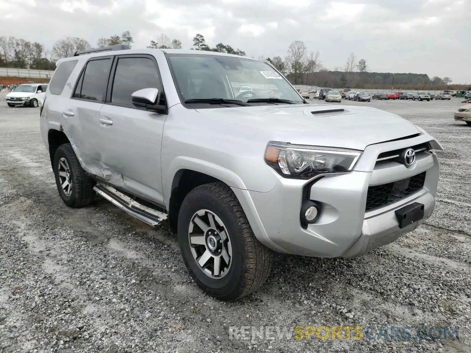 1 Photograph of a damaged car JTEBU5JRXL5742240 TOYOTA 4RUNNER 2020