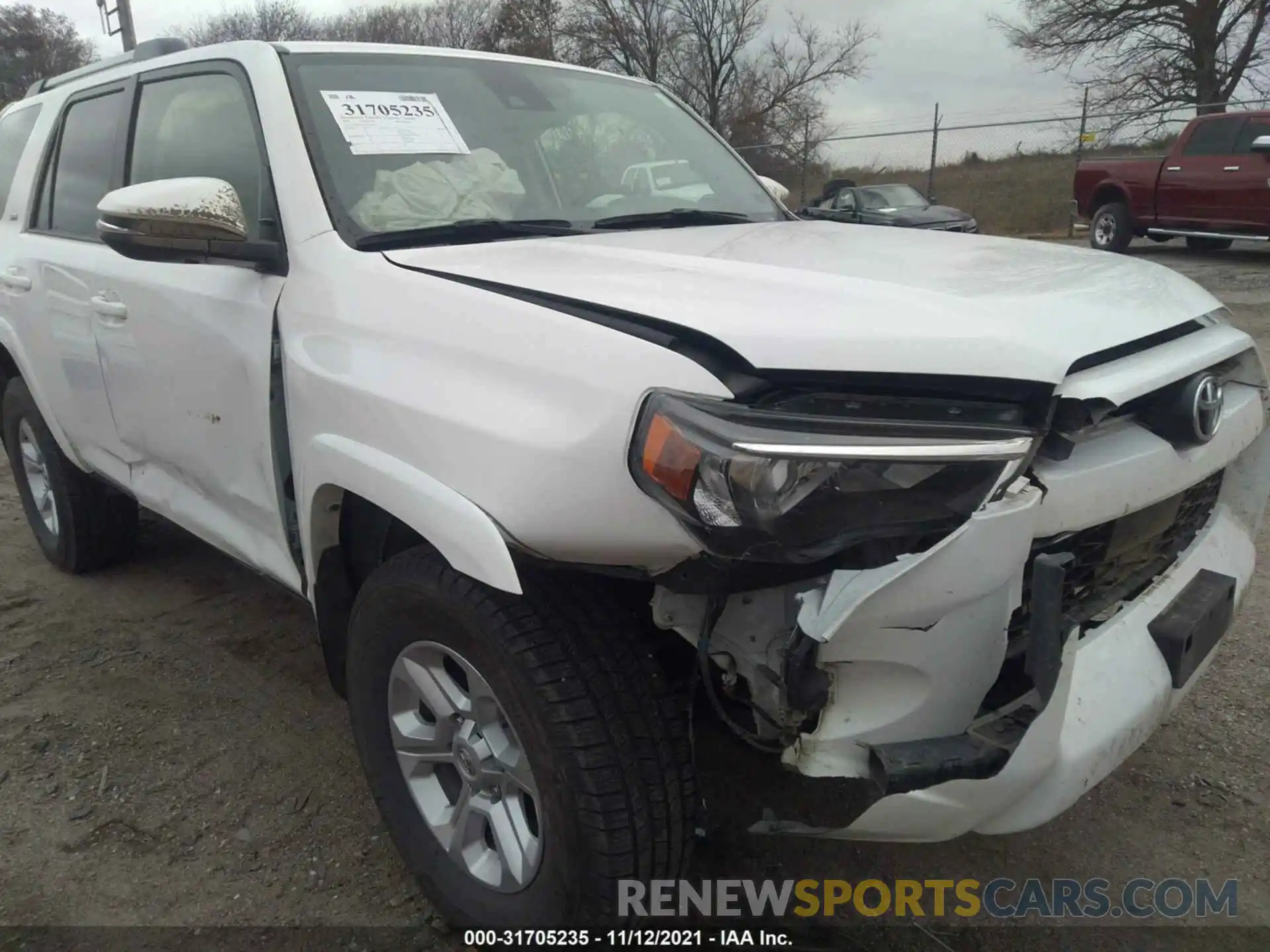 6 Photograph of a damaged car JTEBU5JRXL5742335 TOYOTA 4RUNNER 2020