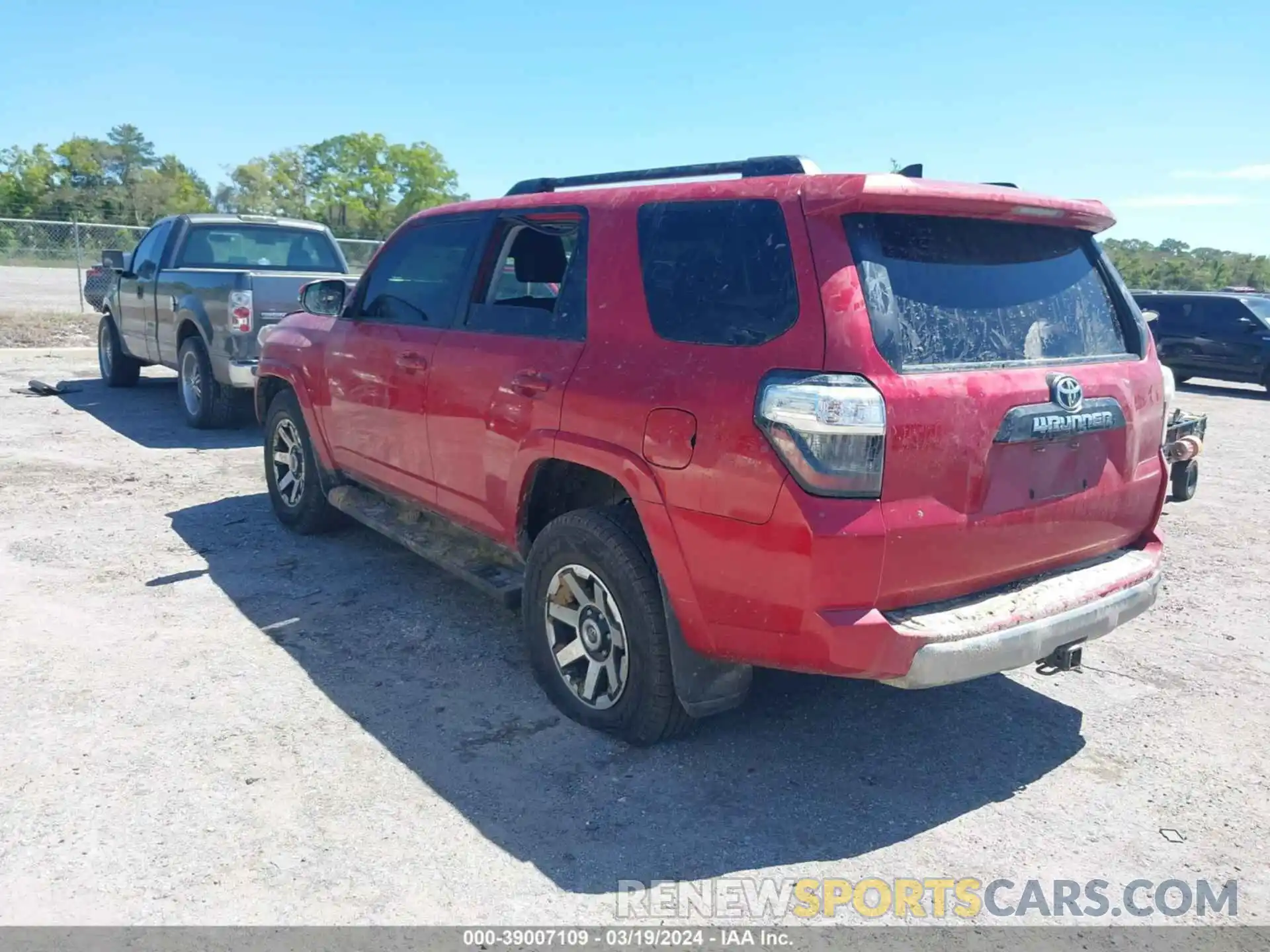 3 Photograph of a damaged car JTEBU5JRXL5745249 TOYOTA 4RUNNER 2020