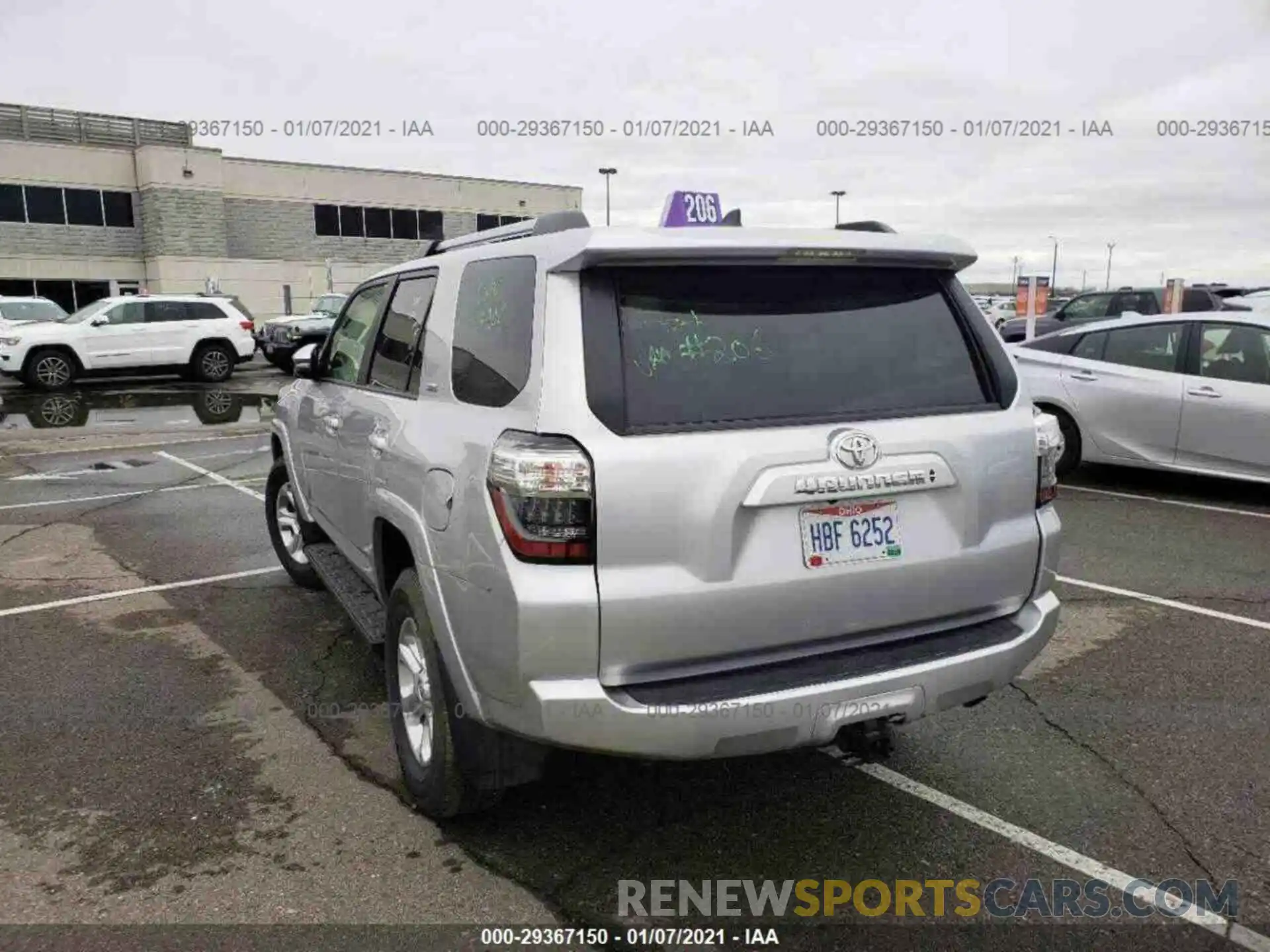 12 Photograph of a damaged car JTEBU5JRXL5746286 TOYOTA 4RUNNER 2020