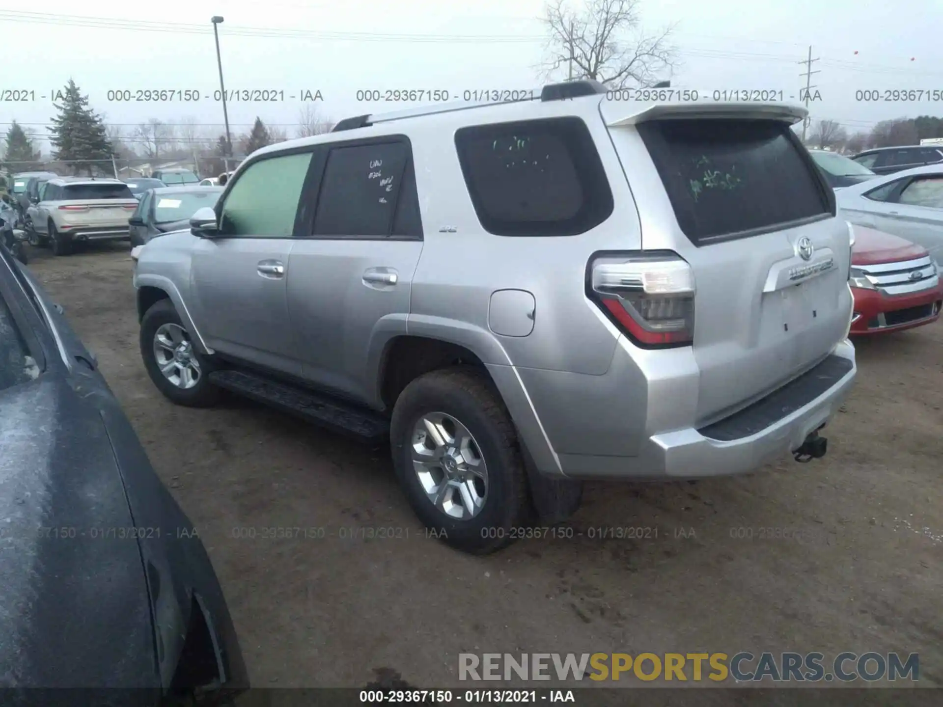 3 Photograph of a damaged car JTEBU5JRXL5746286 TOYOTA 4RUNNER 2020