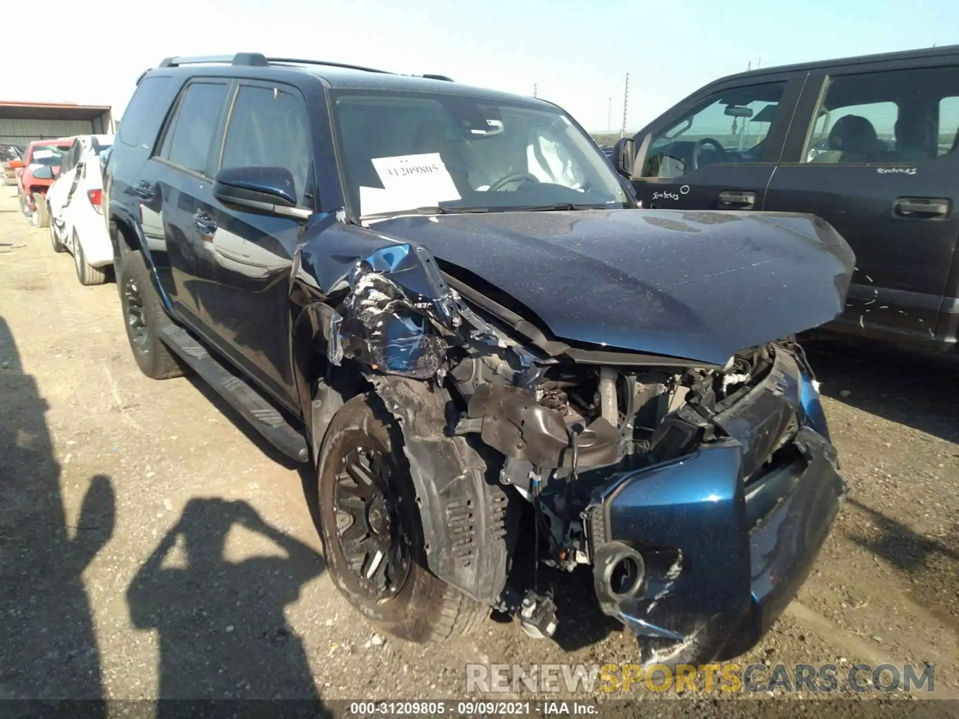 1 Photograph of a damaged car JTEBU5JRXL5746563 TOYOTA 4RUNNER 2020