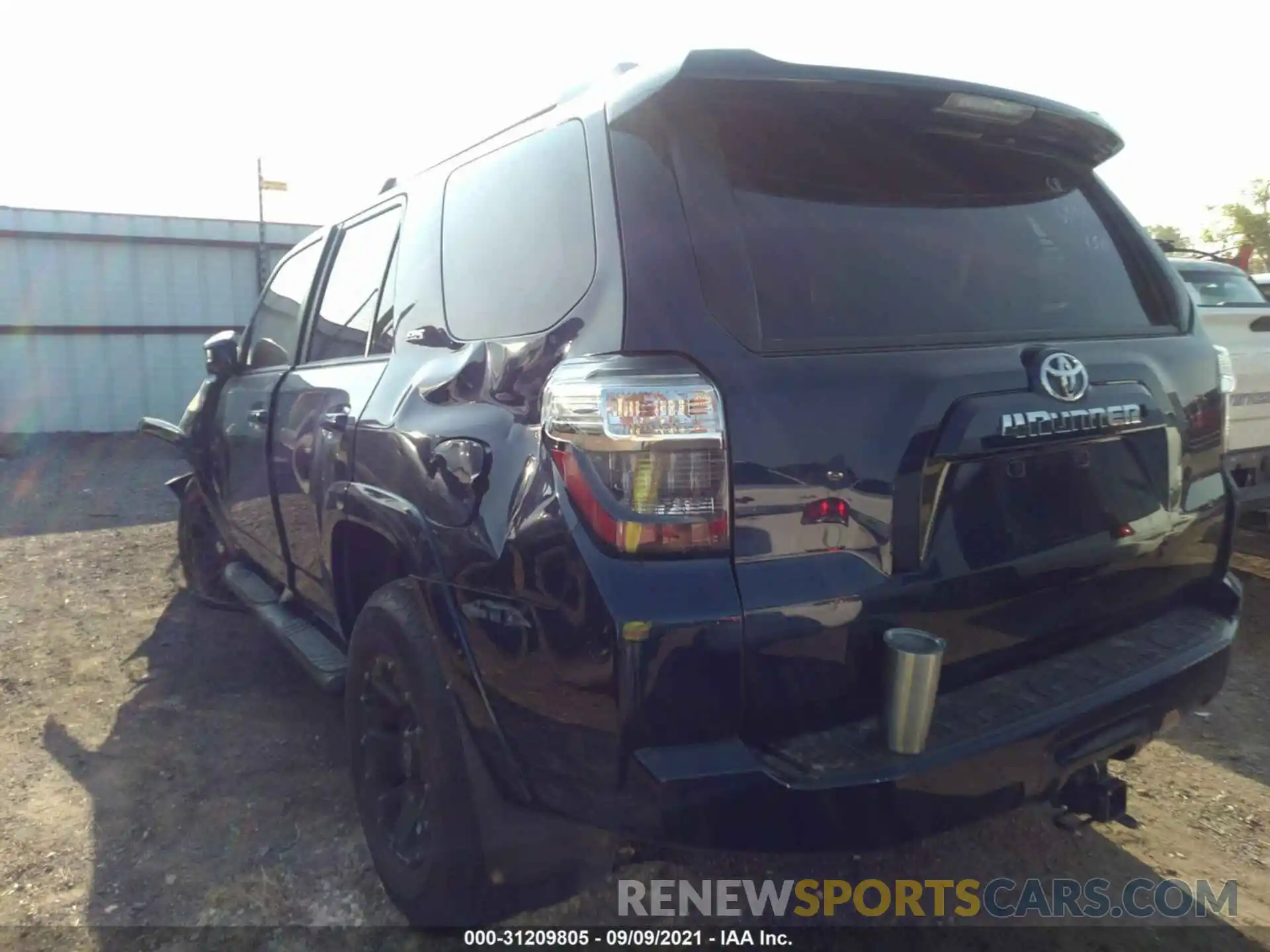 3 Photograph of a damaged car JTEBU5JRXL5746563 TOYOTA 4RUNNER 2020