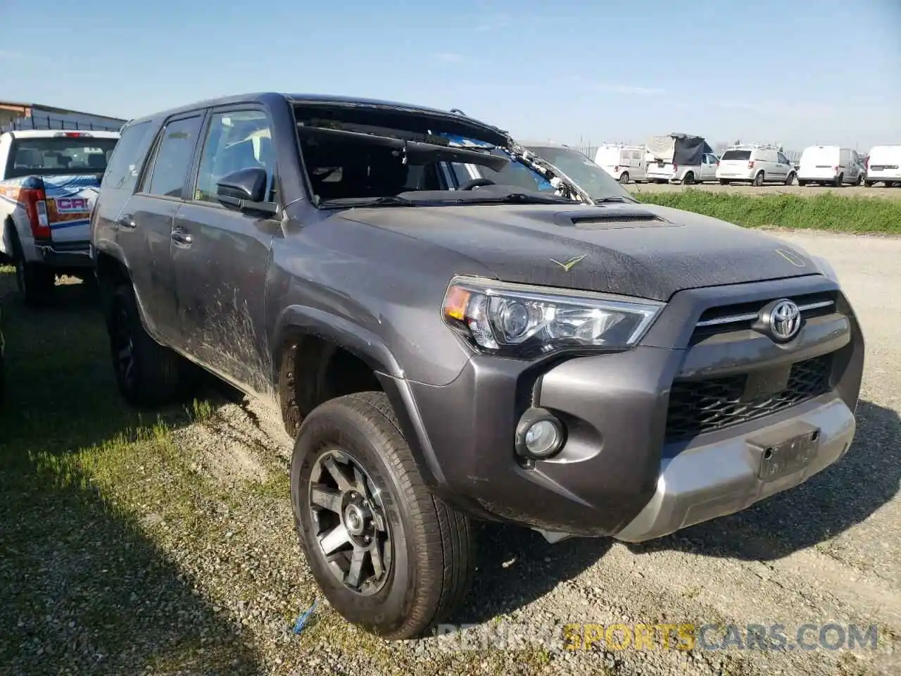 1 Photograph of a damaged car JTEBU5JRXL5750094 TOYOTA 4RUNNER 2020