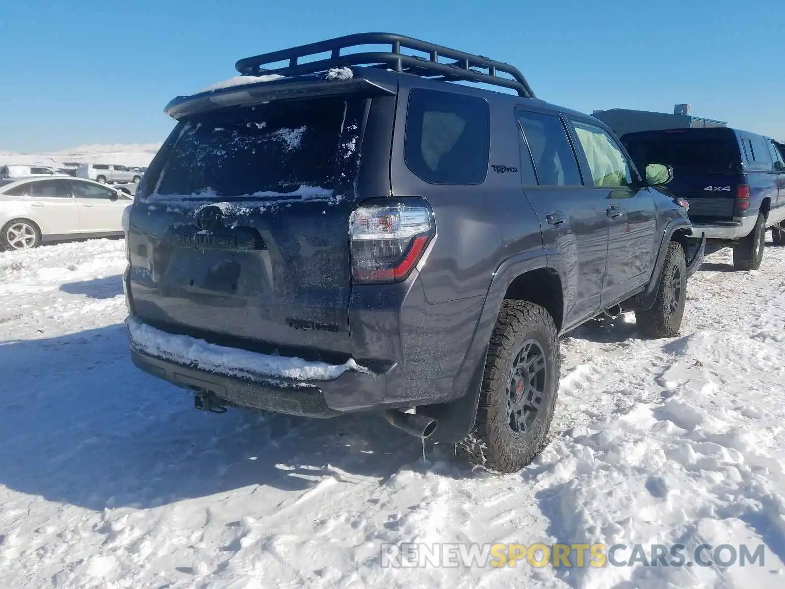 4 Photograph of a damaged car JTEBU5JRXL5756350 TOYOTA 4RUNNER 2020