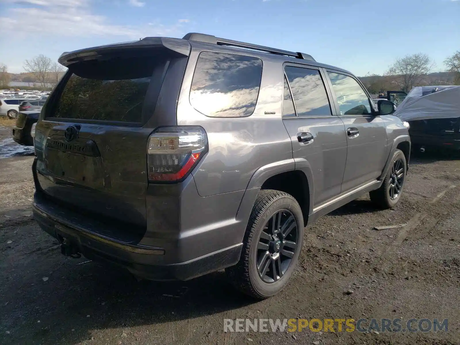 4 Photograph of a damaged car JTEBU5JRXL5757739 TOYOTA 4RUNNER 2020