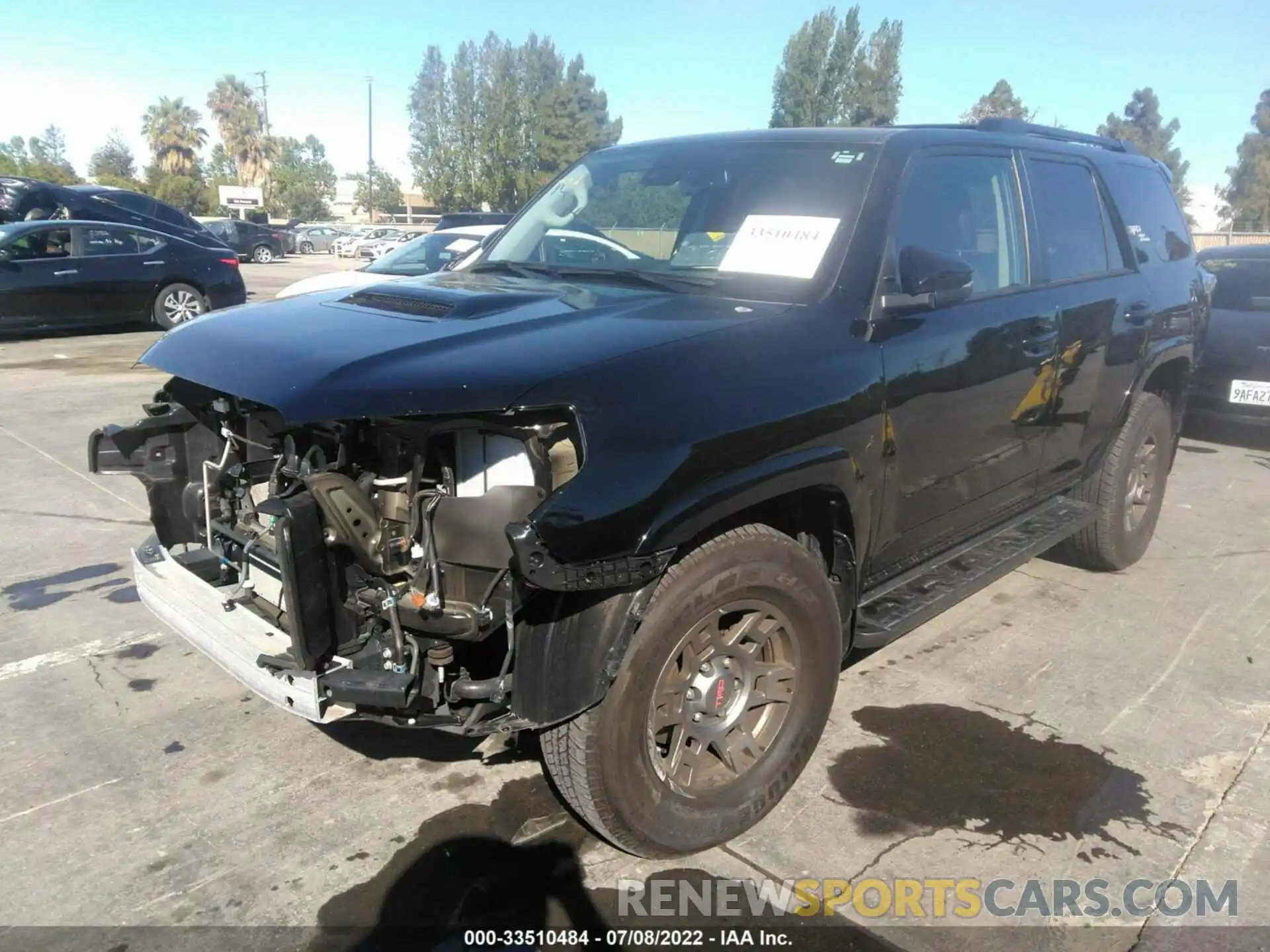 2 Photograph of a damaged car JTEBU5JRXL5758003 TOYOTA 4RUNNER 2020