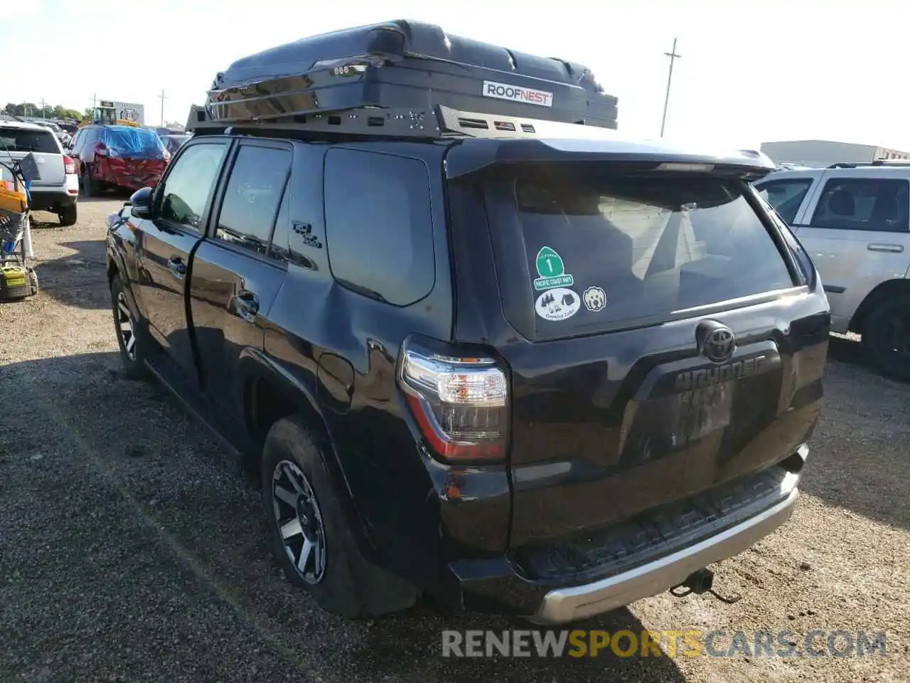 3 Photograph of a damaged car JTEBU5JRXL5772290 TOYOTA 4RUNNER 2020