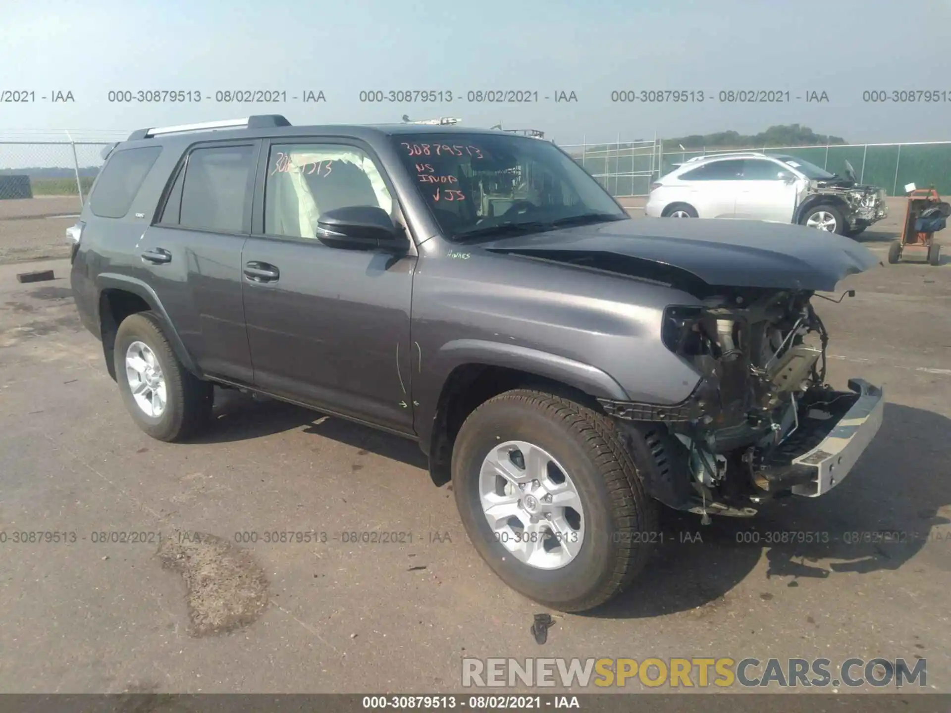 1 Photograph of a damaged car JTEBU5JRXL5773018 TOYOTA 4RUNNER 2020