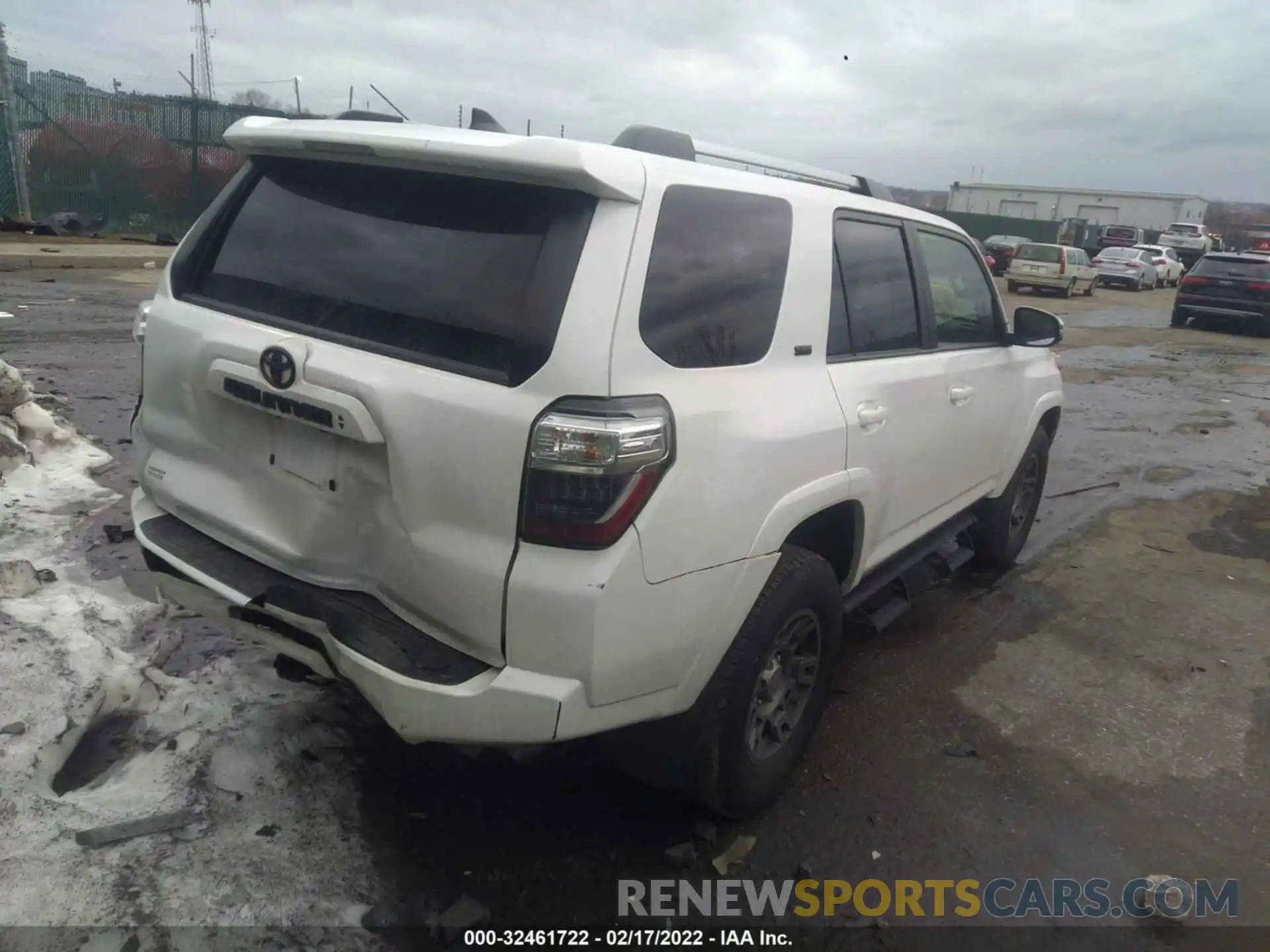 4 Фотография поврежденного автомобиля JTEBU5JRXL5773830 TOYOTA 4RUNNER 2020