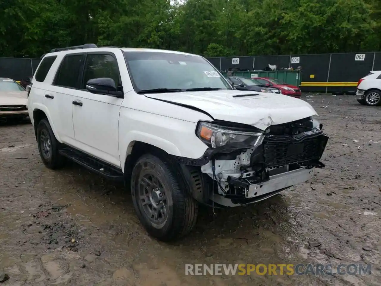 1 Photograph of a damaged car JTEBU5JRXL5775528 TOYOTA 4RUNNER 2020