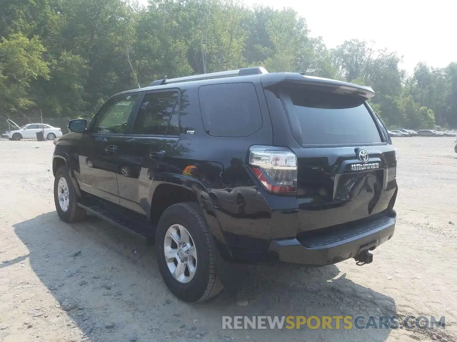 3 Photograph of a damaged car JTEBU5JRXL5781331 TOYOTA 4RUNNER 2020