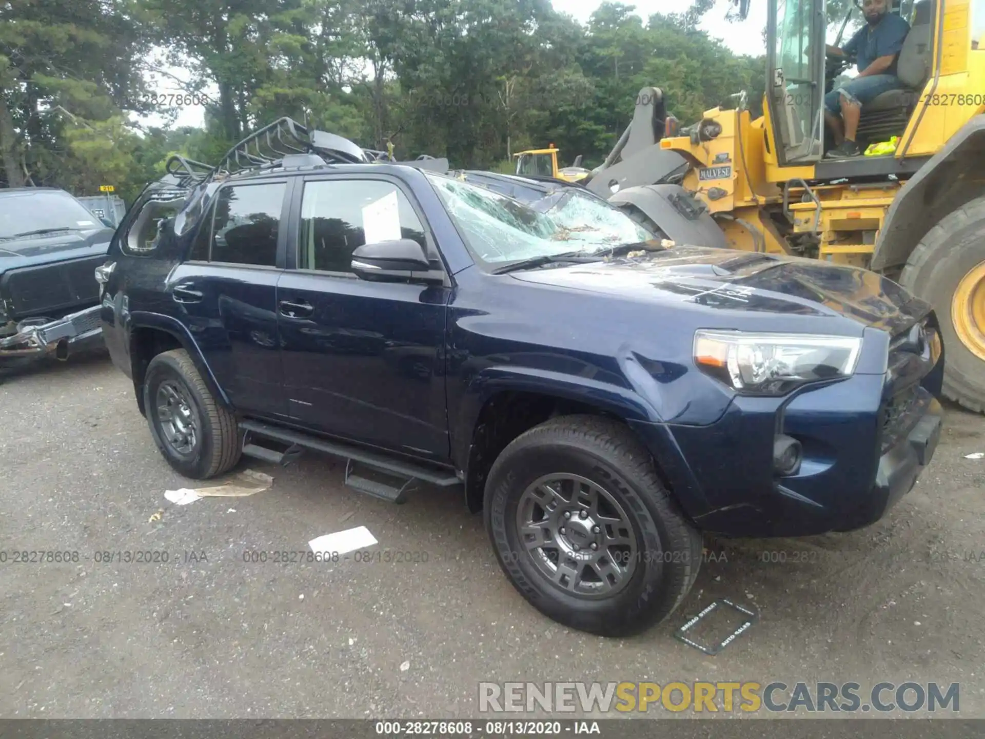 1 Photograph of a damaged car JTEBU5JRXL5785797 TOYOTA 4RUNNER 2020