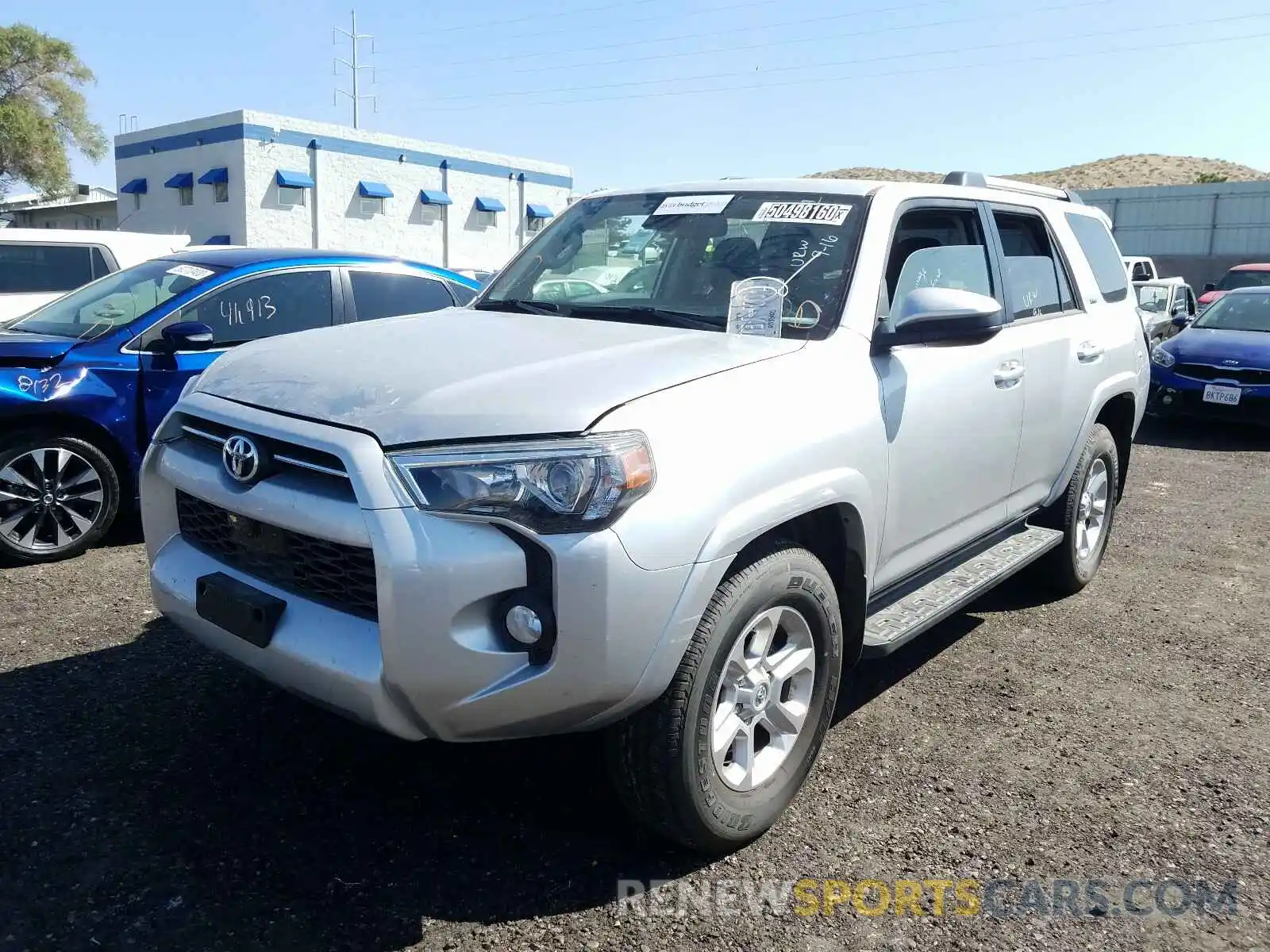 2 Photograph of a damaged car JTEBU5JRXL5788294 TOYOTA 4RUNNER 2020