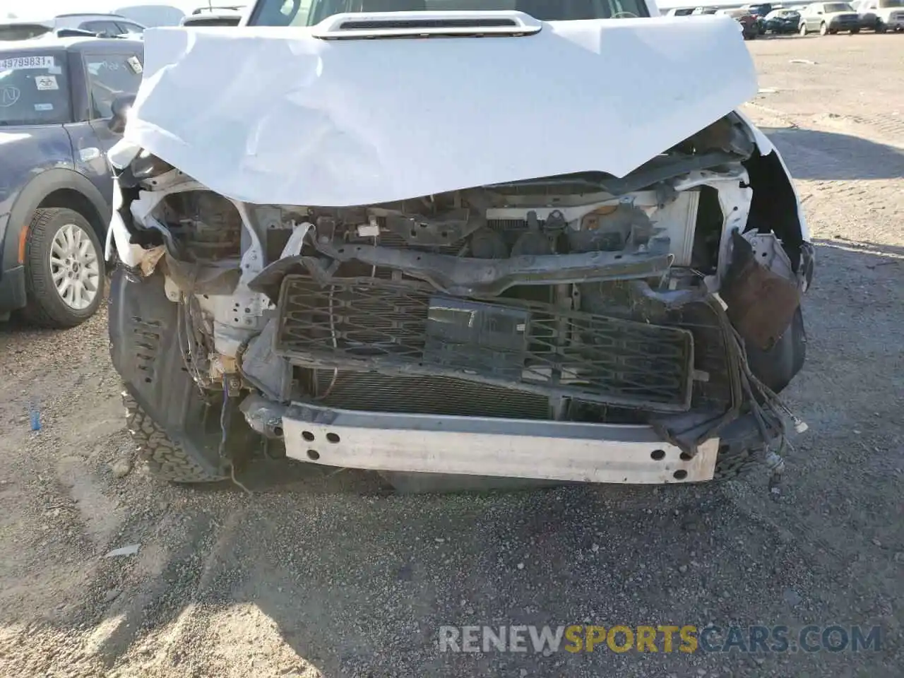 9 Photograph of a damaged car JTEBU5JRXL5788361 TOYOTA 4RUNNER 2020