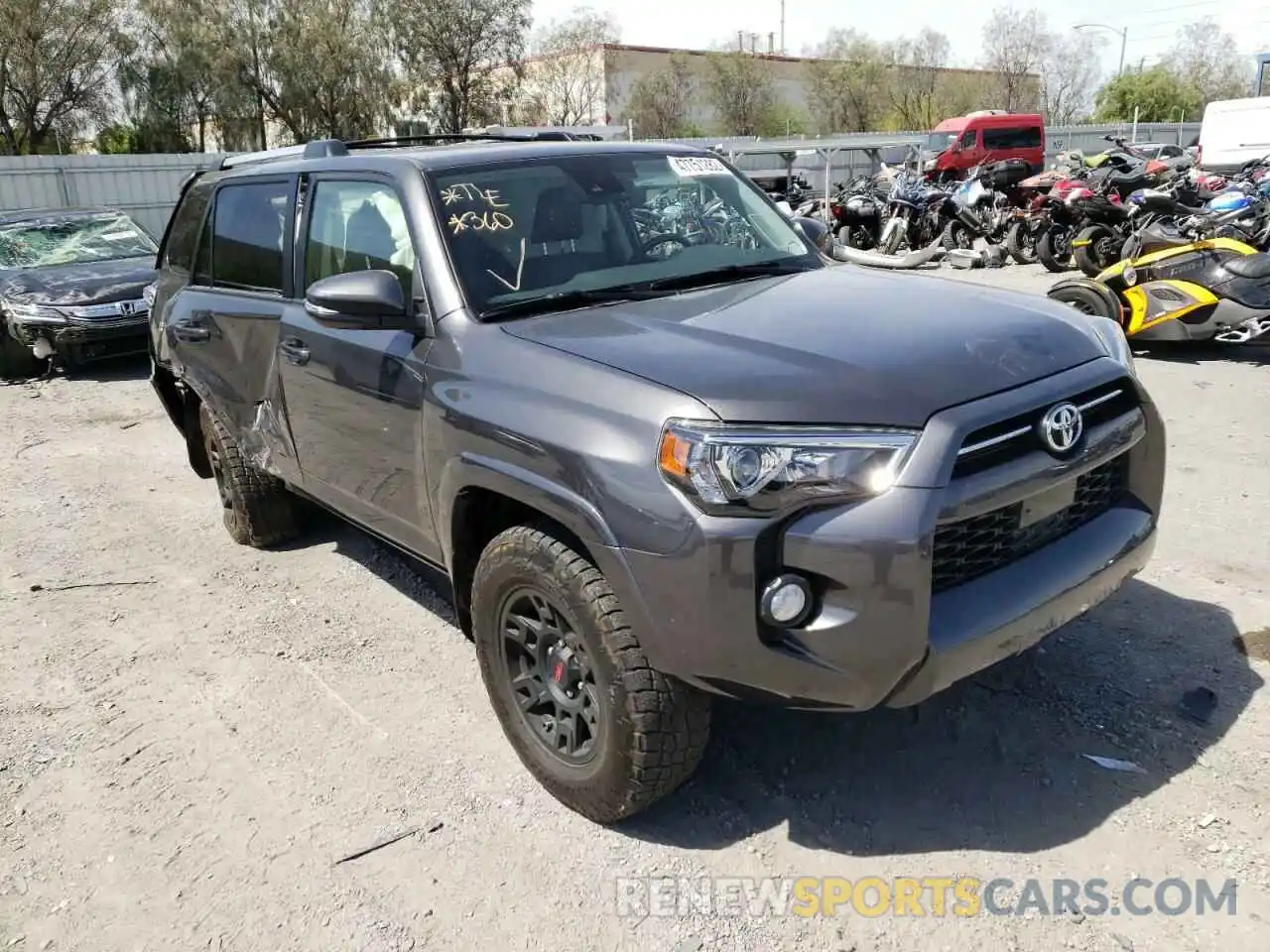 1 Фотография поврежденного автомобиля JTEBU5JRXL5792359 TOYOTA 4RUNNER 2020