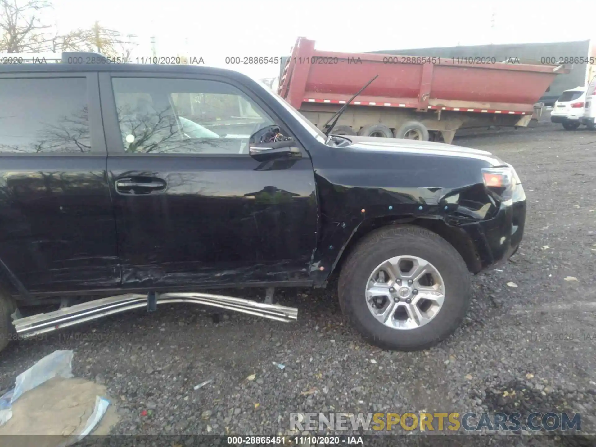 6 Photograph of a damaged car JTEBU5JRXL5792765 TOYOTA 4RUNNER 2020