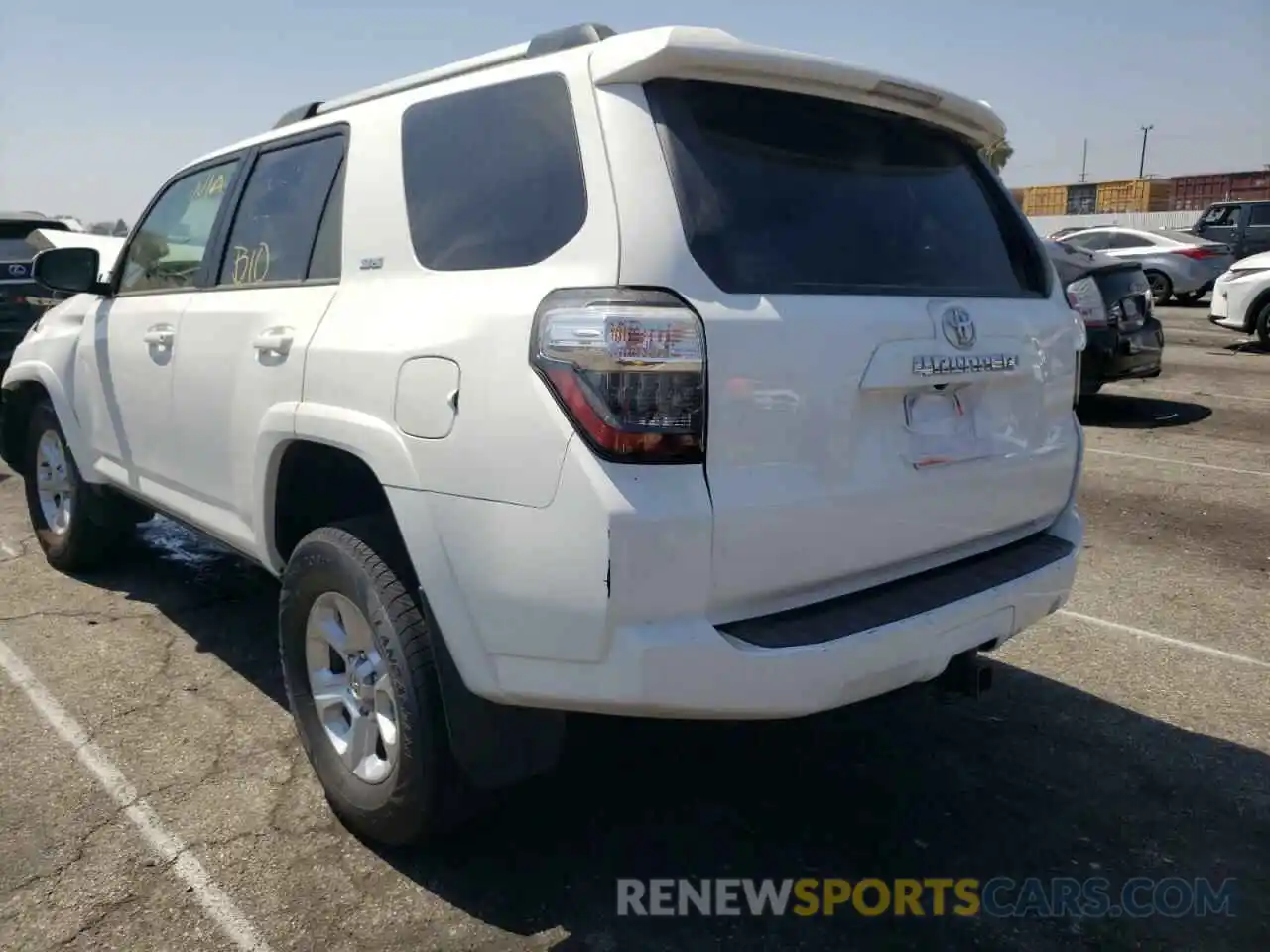 3 Photograph of a damaged car JTEBU5JRXL5794306 TOYOTA 4RUNNER 2020