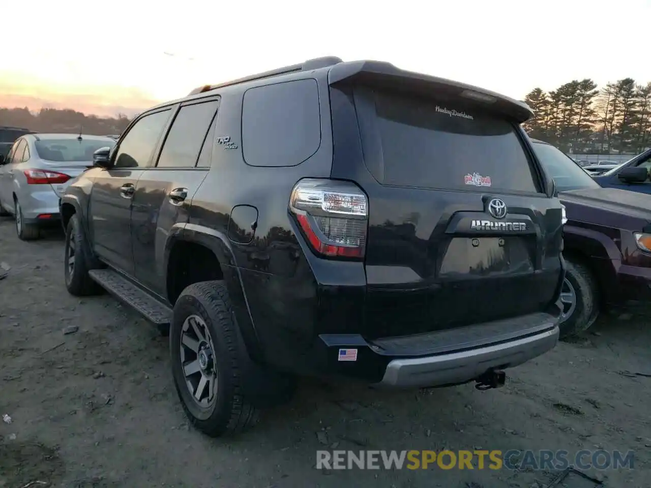 3 Photograph of a damaged car JTEBU5JRXL5795438 TOYOTA 4RUNNER 2020