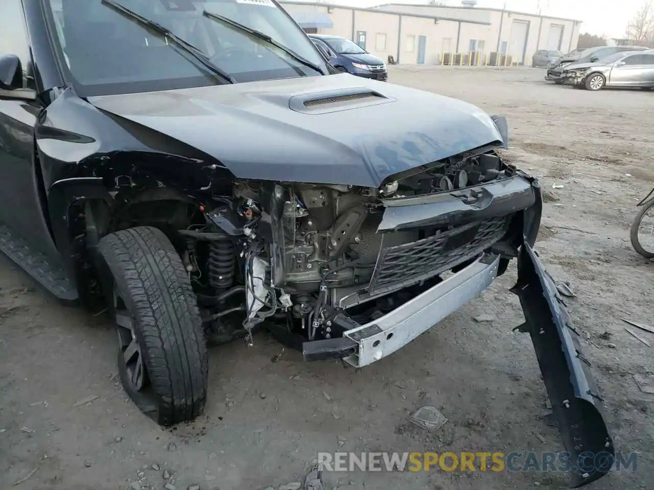 9 Photograph of a damaged car JTEBU5JRXL5795438 TOYOTA 4RUNNER 2020