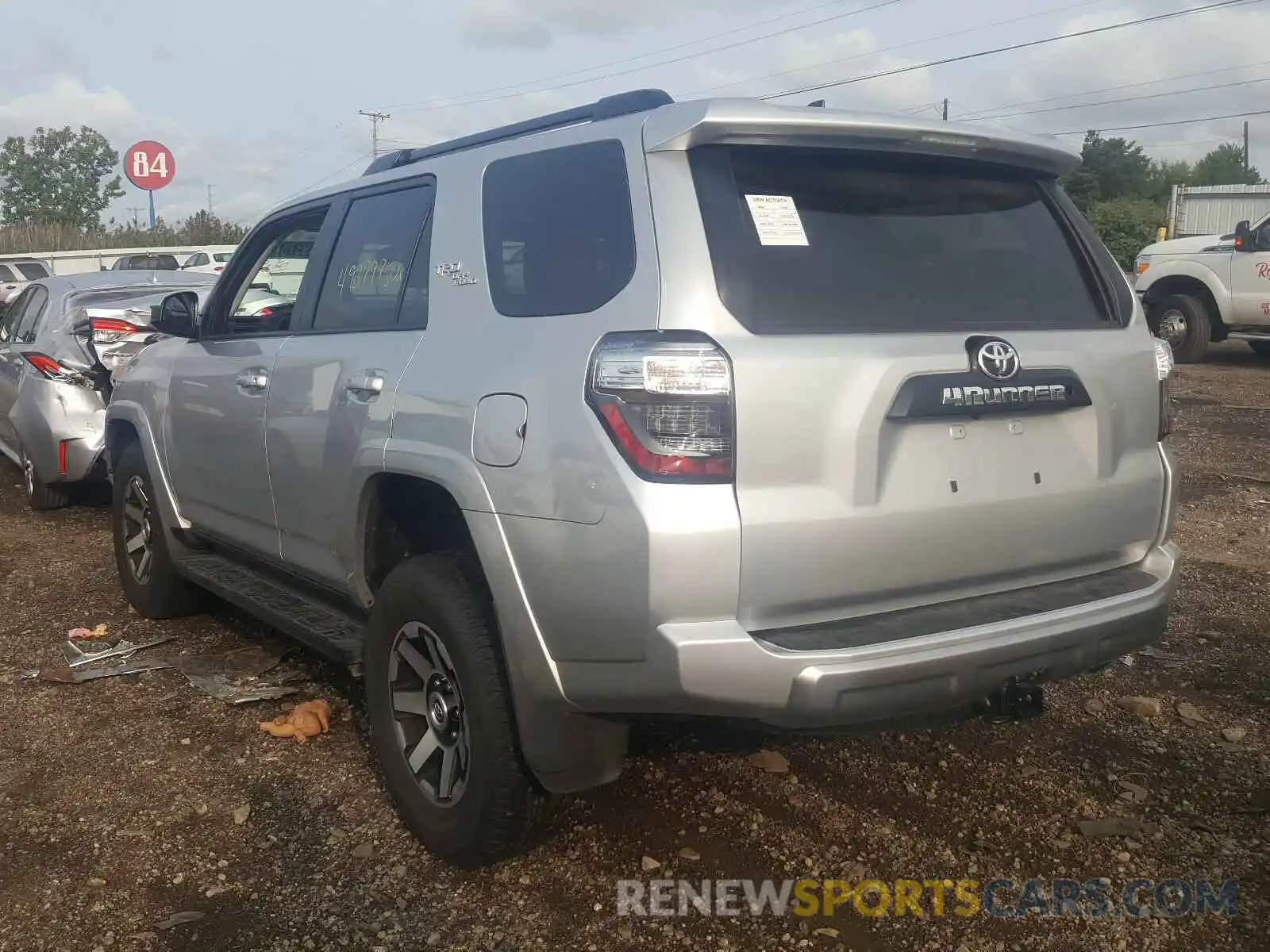 3 Photograph of a damaged car JTEBU5JRXL5800279 TOYOTA 4RUNNER 2020