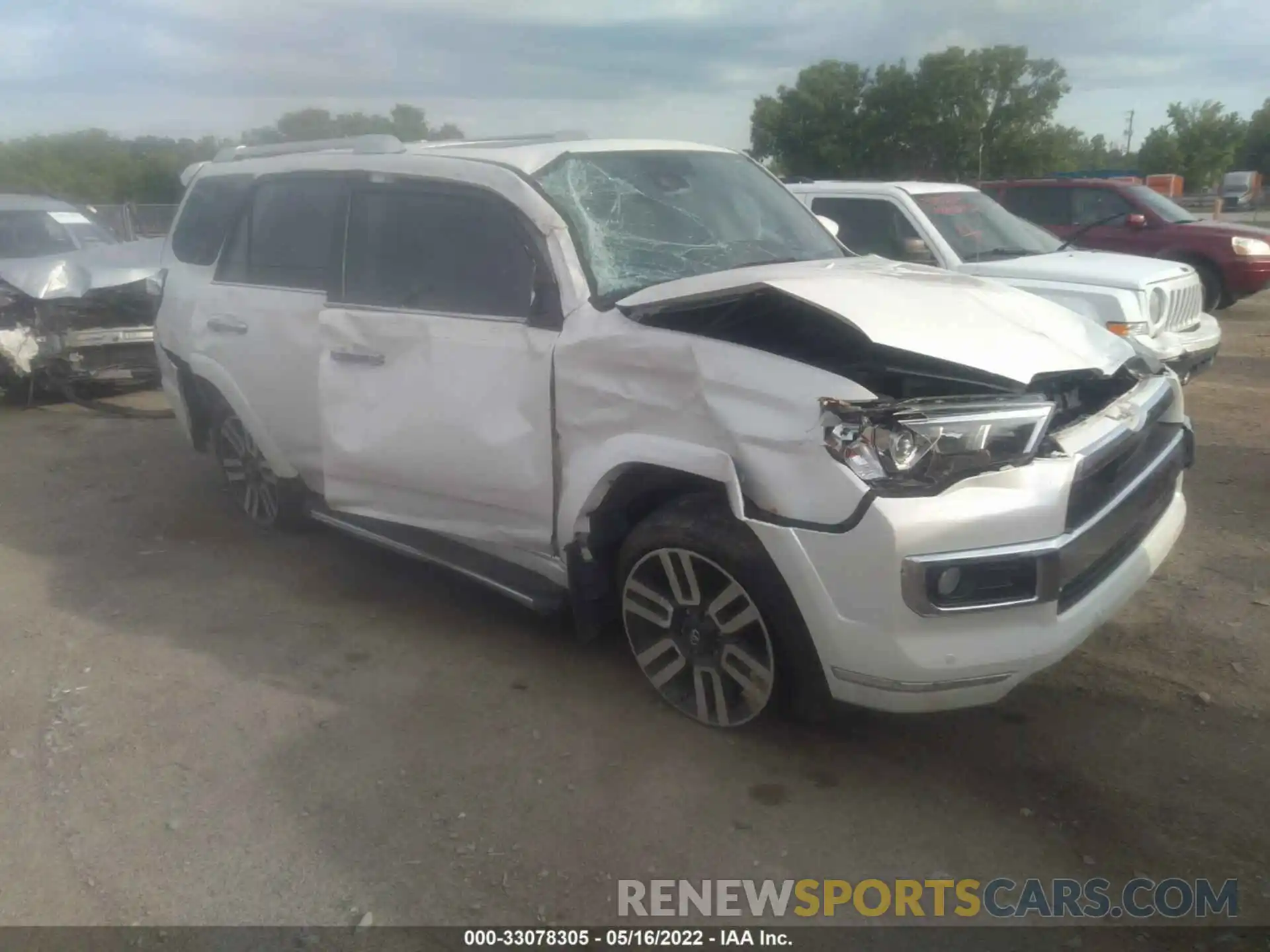 1 Photograph of a damaged car JTEBU5JRXL5806101 TOYOTA 4RUNNER 2020