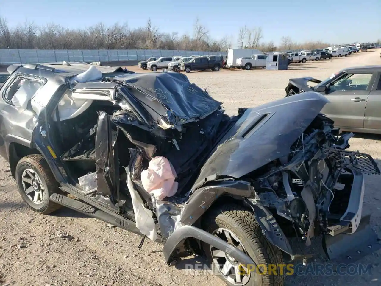 9 Photograph of a damaged car JTEBU5JRXL5809273 TOYOTA 4RUNNER 2020