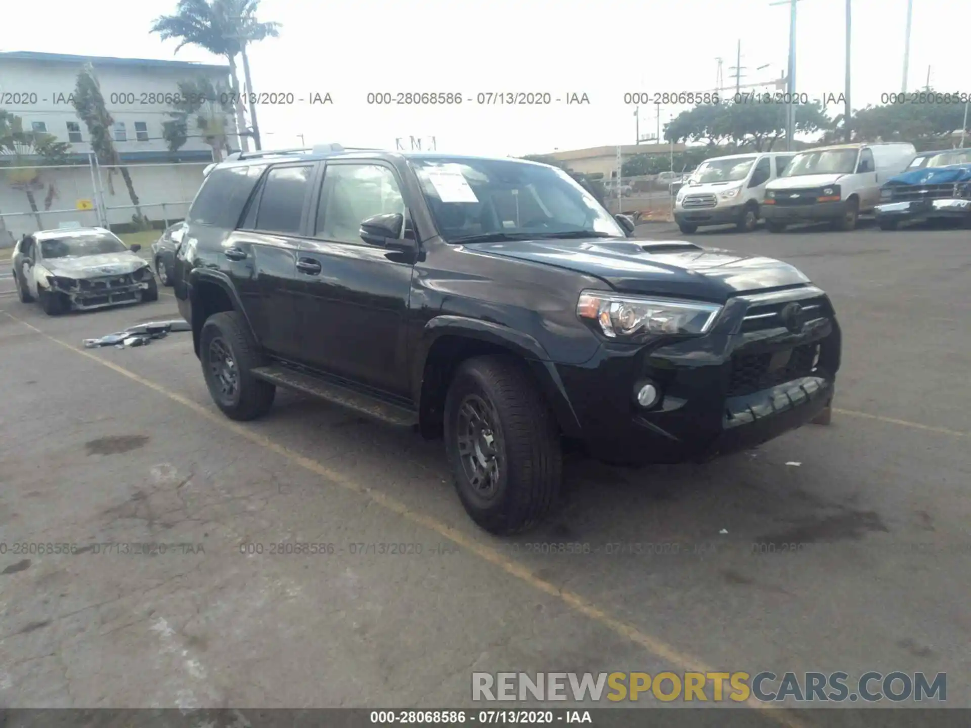 1 Photograph of a damaged car JTEBU5JRXL5811413 TOYOTA 4RUNNER 2020