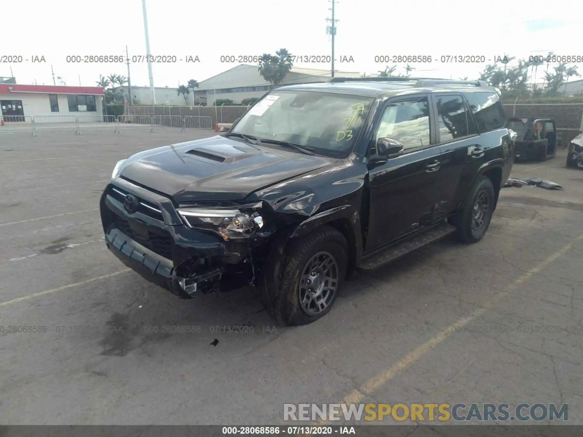 2 Photograph of a damaged car JTEBU5JRXL5811413 TOYOTA 4RUNNER 2020