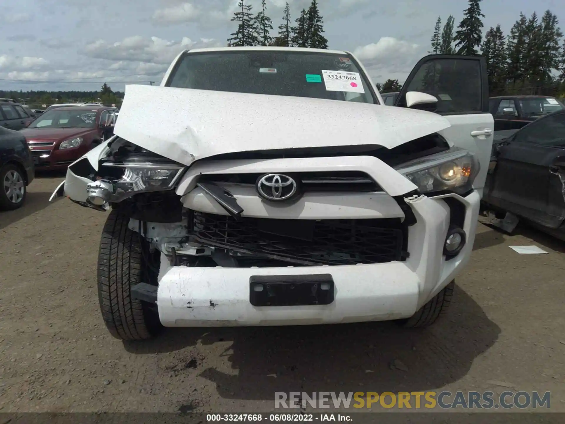 6 Photograph of a damaged car JTEBU5JRXL5812478 TOYOTA 4RUNNER 2020