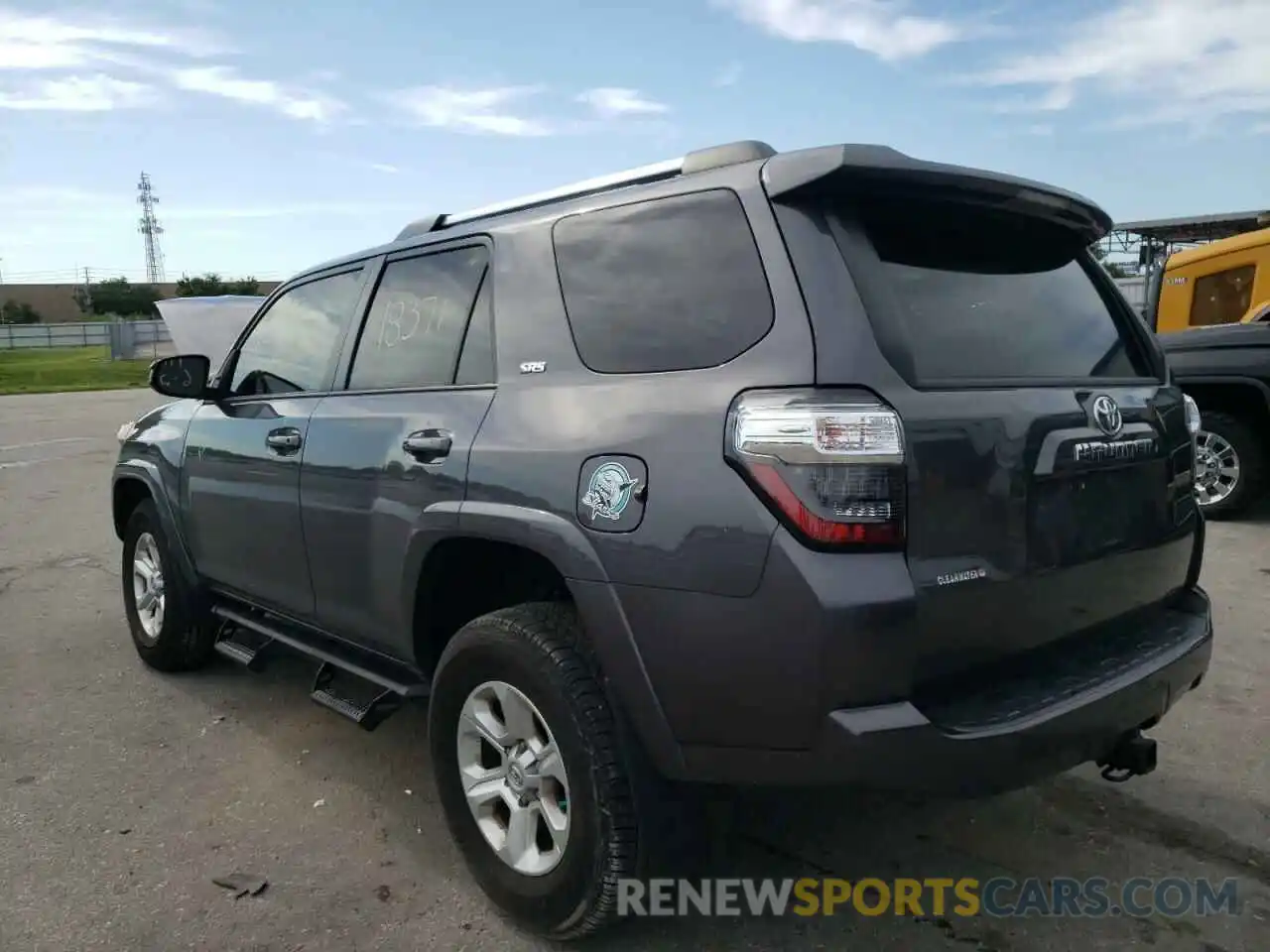 3 Photograph of a damaged car JTEBU5JRXL5819043 TOYOTA 4RUNNER 2020