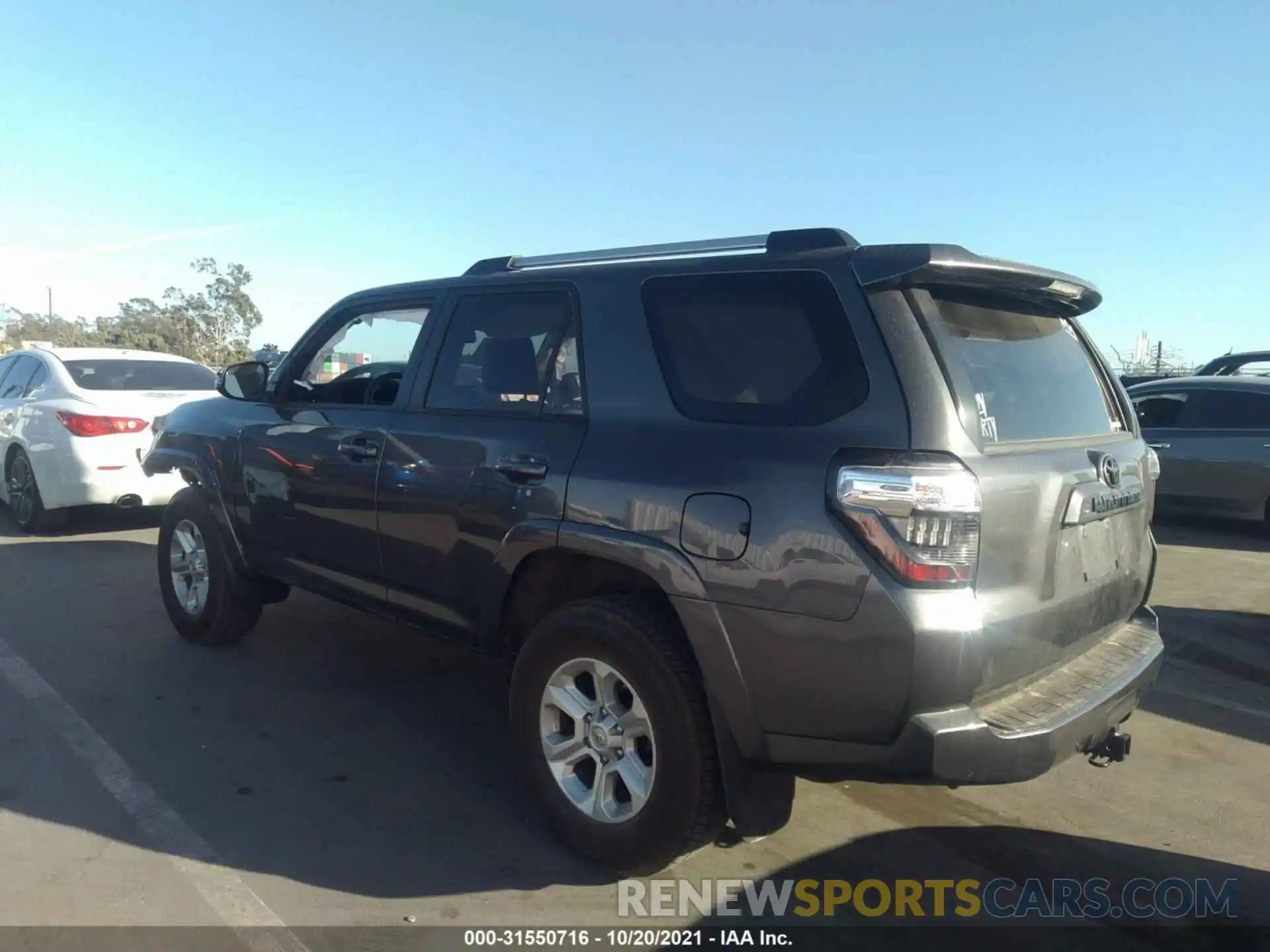 3 Photograph of a damaged car JTEBU5JRXL5831063 TOYOTA 4RUNNER 2020