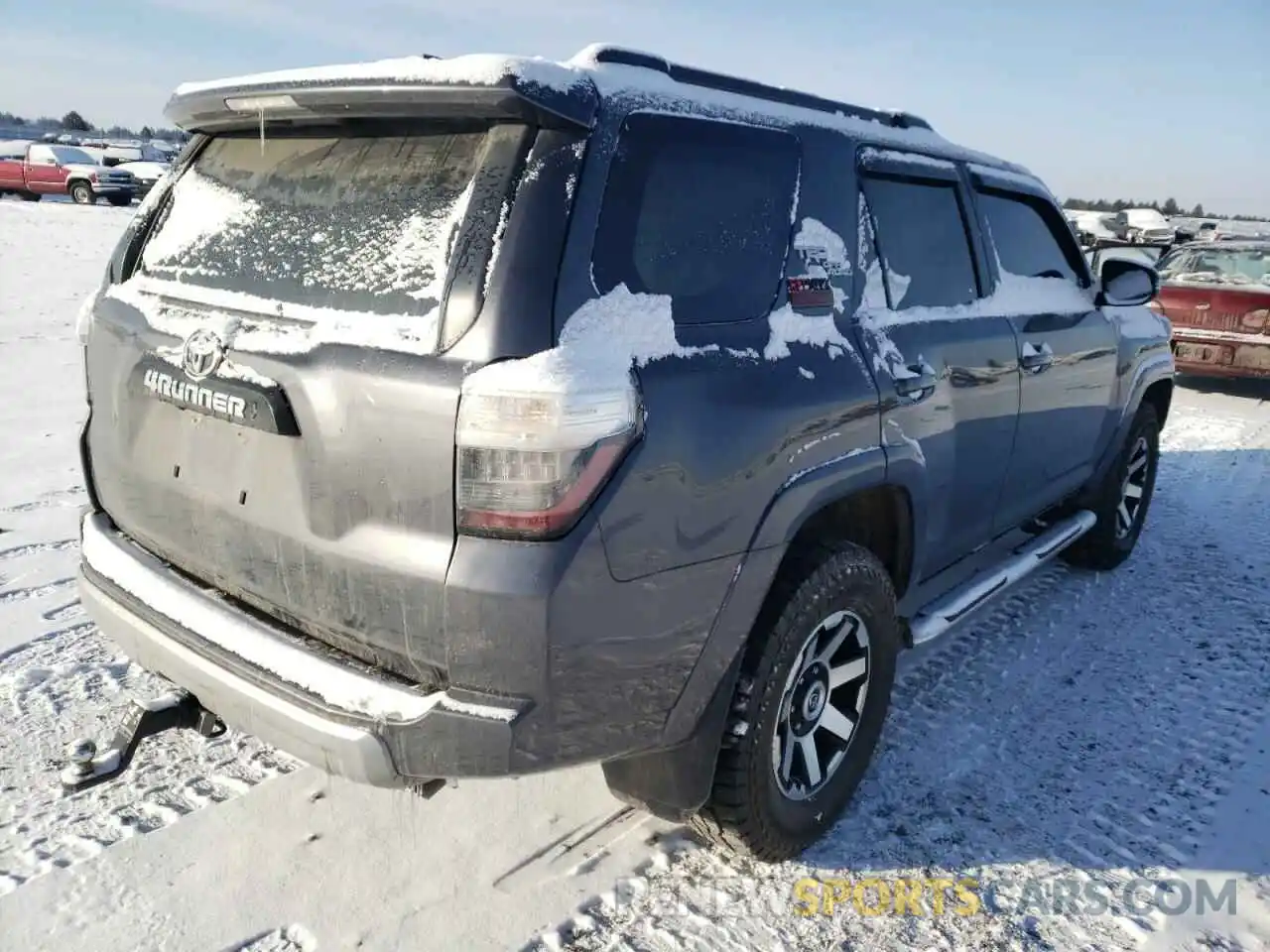 4 Photograph of a damaged car JTEBU5JRXL5835811 TOYOTA 4RUNNER 2020