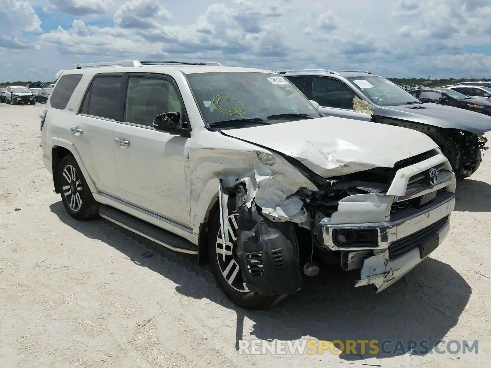 1 Photograph of a damaged car JTEZU5JR0L5215208 TOYOTA 4RUNNER 2020