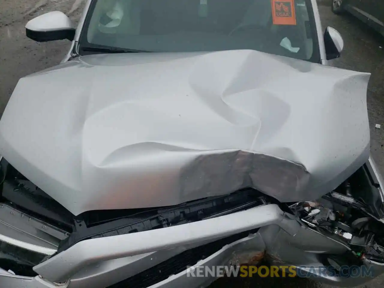 7 Photograph of a damaged car JTEZU5JR0L5223809 TOYOTA 4RUNNER 2020