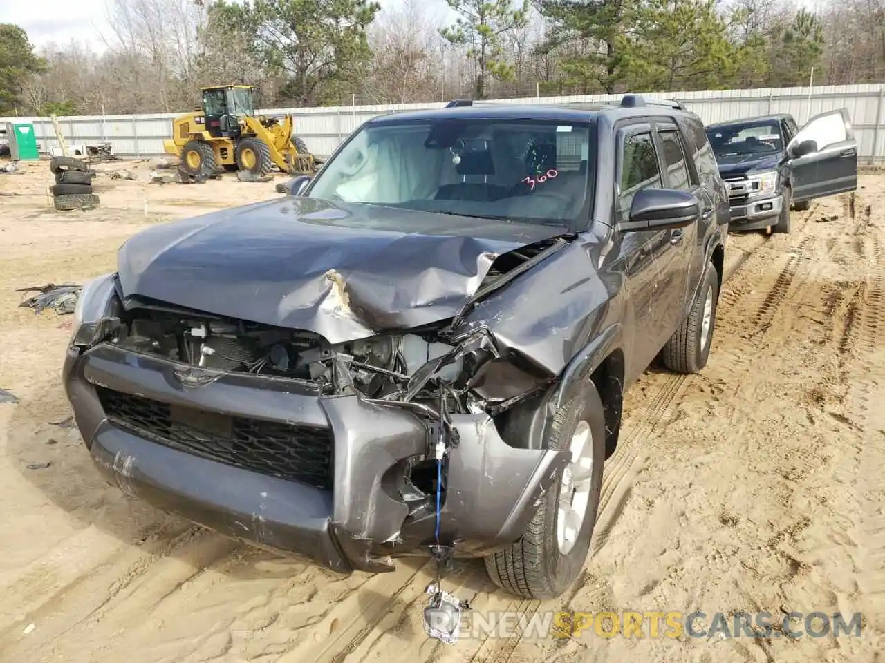 2 Photograph of a damaged car JTEZU5JR0L5227973 TOYOTA 4RUNNER 2020