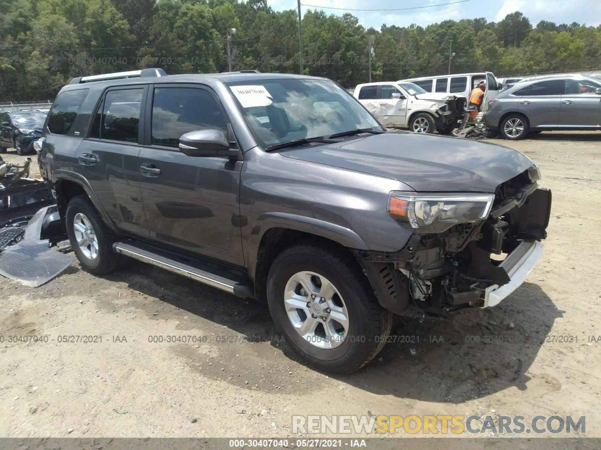 1 Photograph of a damaged car JTEZU5JR1L5215119 TOYOTA 4RUNNER 2020