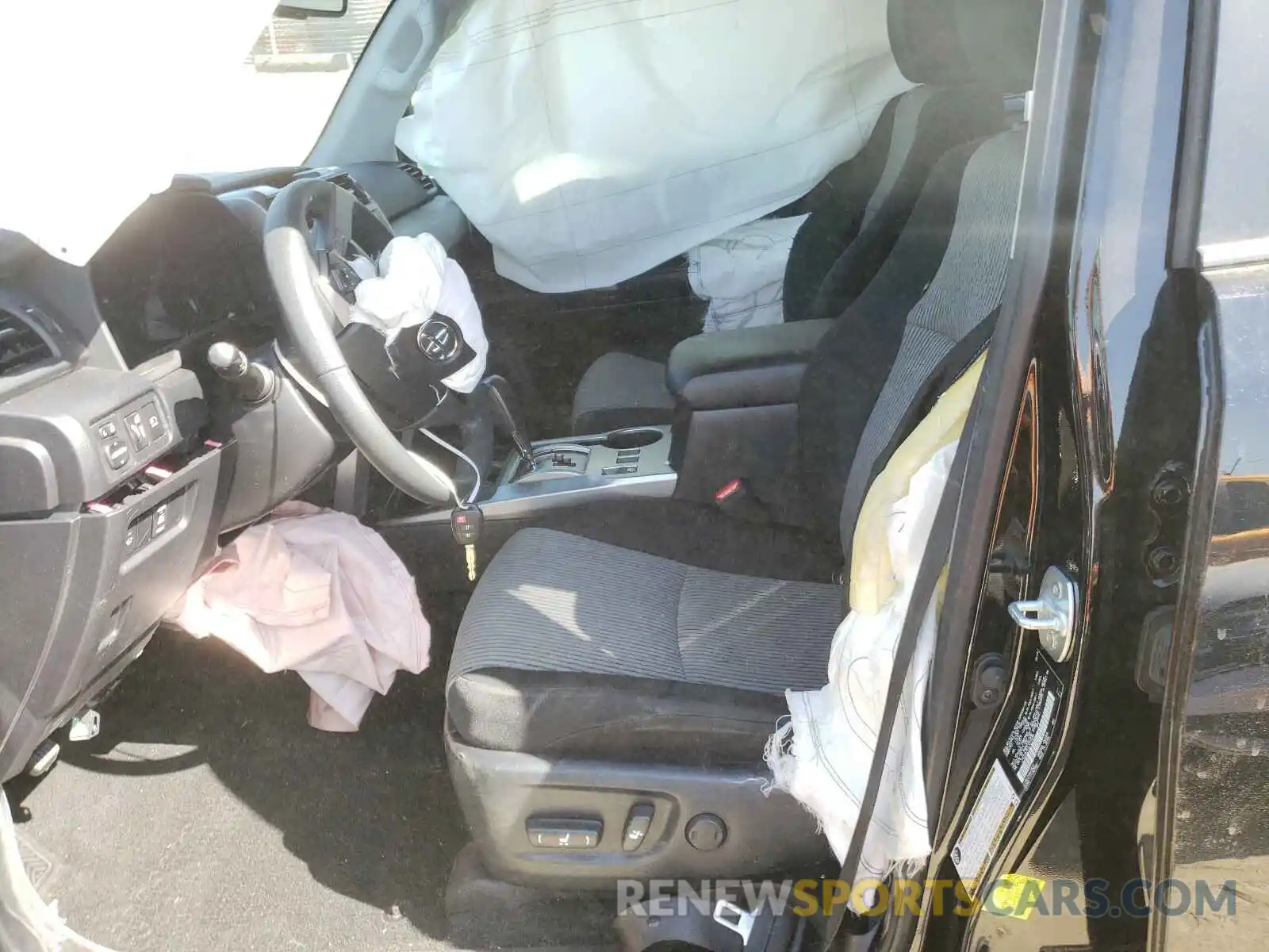 5 Фотография поврежденного автомобиля JTEZU5JR1L5215251 TOYOTA 4RUNNER 2020