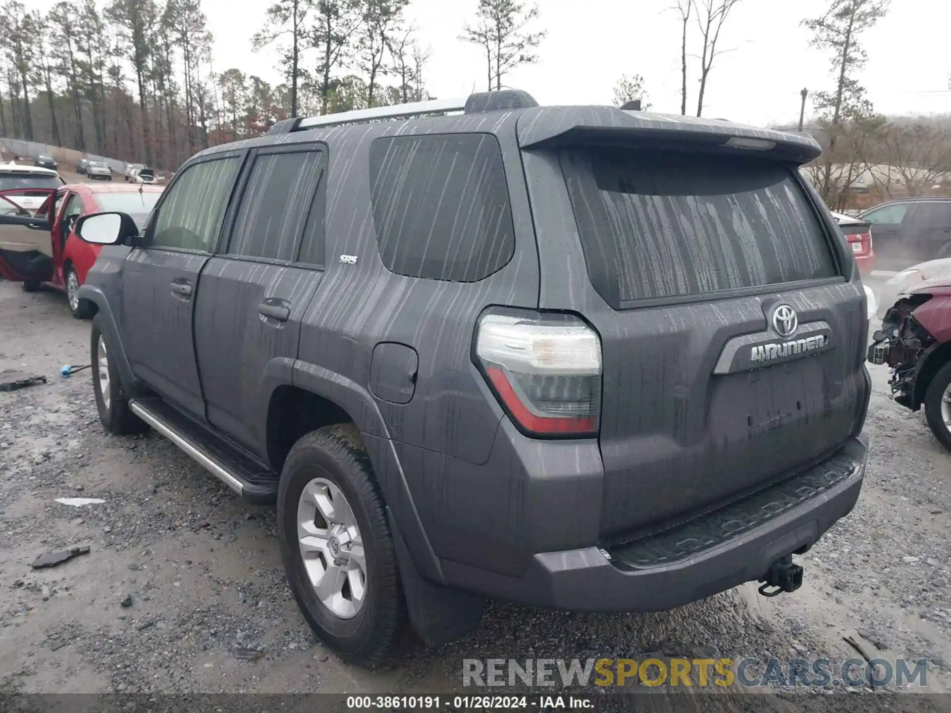 3 Photograph of a damaged car JTEZU5JR1L5215881 TOYOTA 4RUNNER 2020