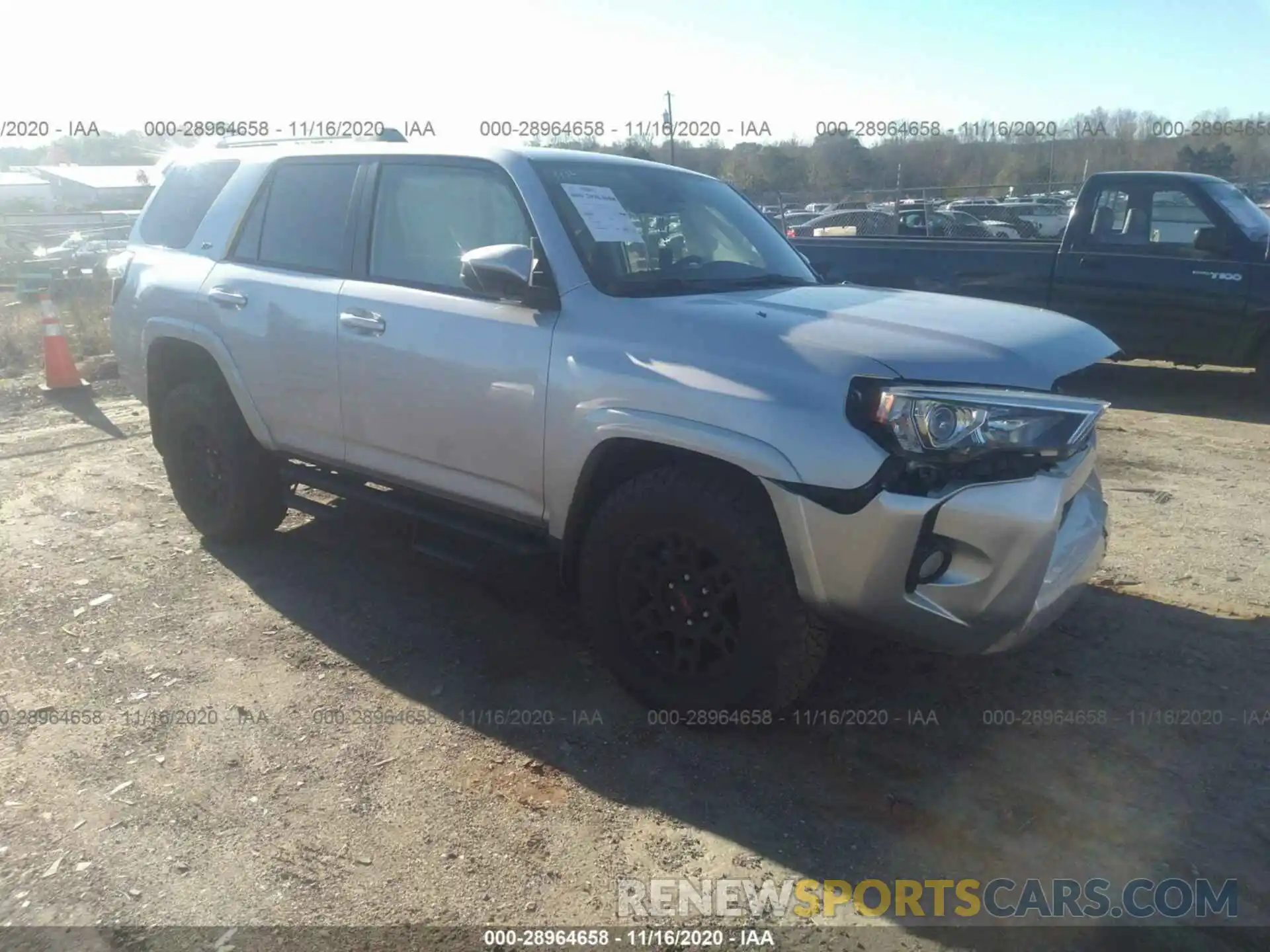 1 Photograph of a damaged car JTEZU5JR1L5219008 TOYOTA 4RUNNER 2020