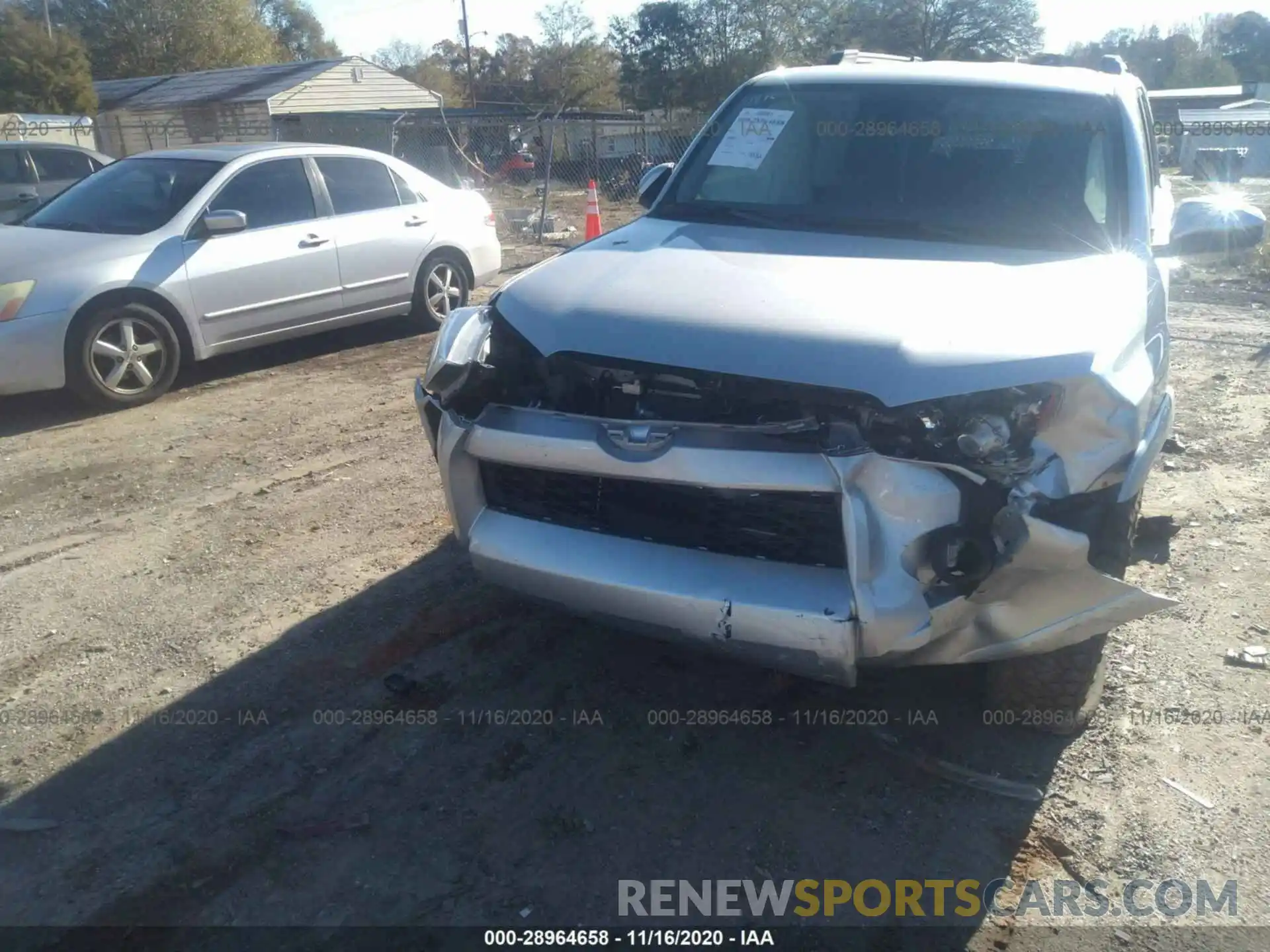 6 Photograph of a damaged car JTEZU5JR1L5219008 TOYOTA 4RUNNER 2020