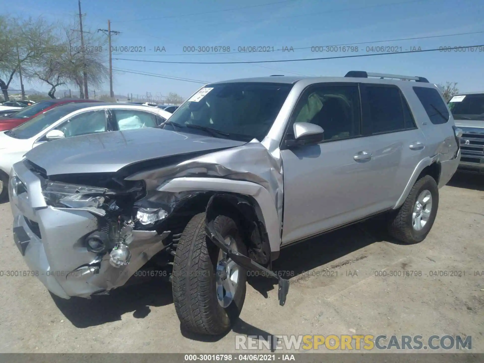 2 Photograph of a damaged car JTEZU5JR1L5220515 TOYOTA 4RUNNER 2020