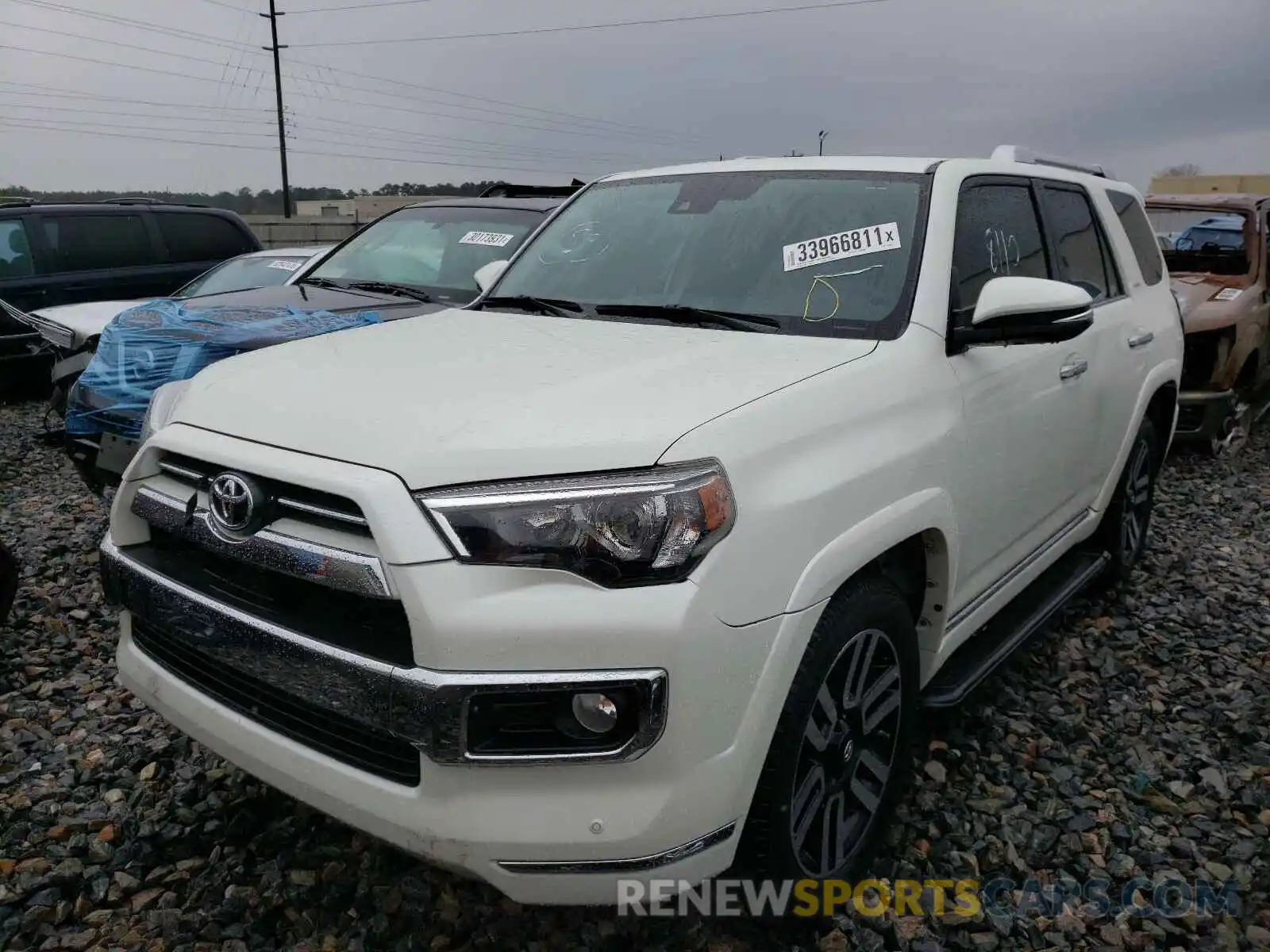 2 Photograph of a damaged car JTEZU5JR1L5223463 TOYOTA 4RUNNER 2020