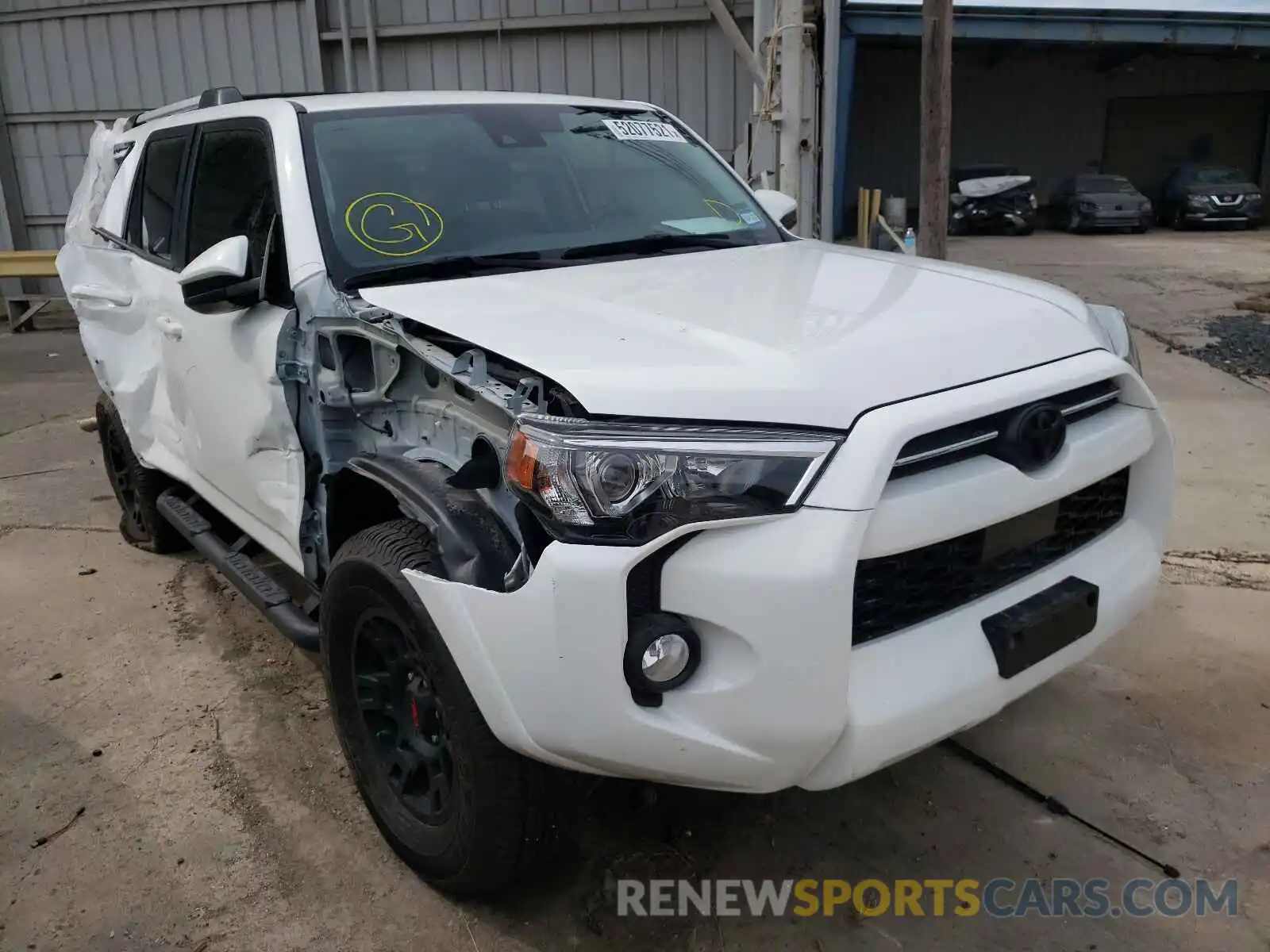 1 Photograph of a damaged car JTEZU5JR1L5227478 TOYOTA 4RUNNER 2020