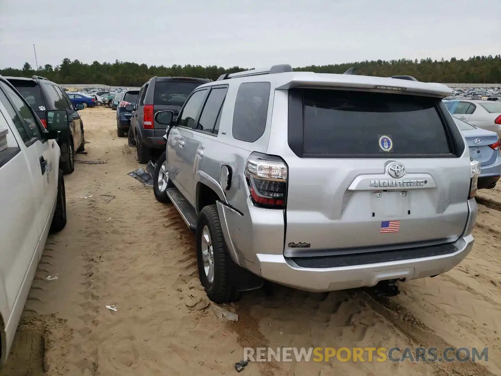 3 Фотография поврежденного автомобиля JTEZU5JR2L5213671 TOYOTA 4RUNNER 2020