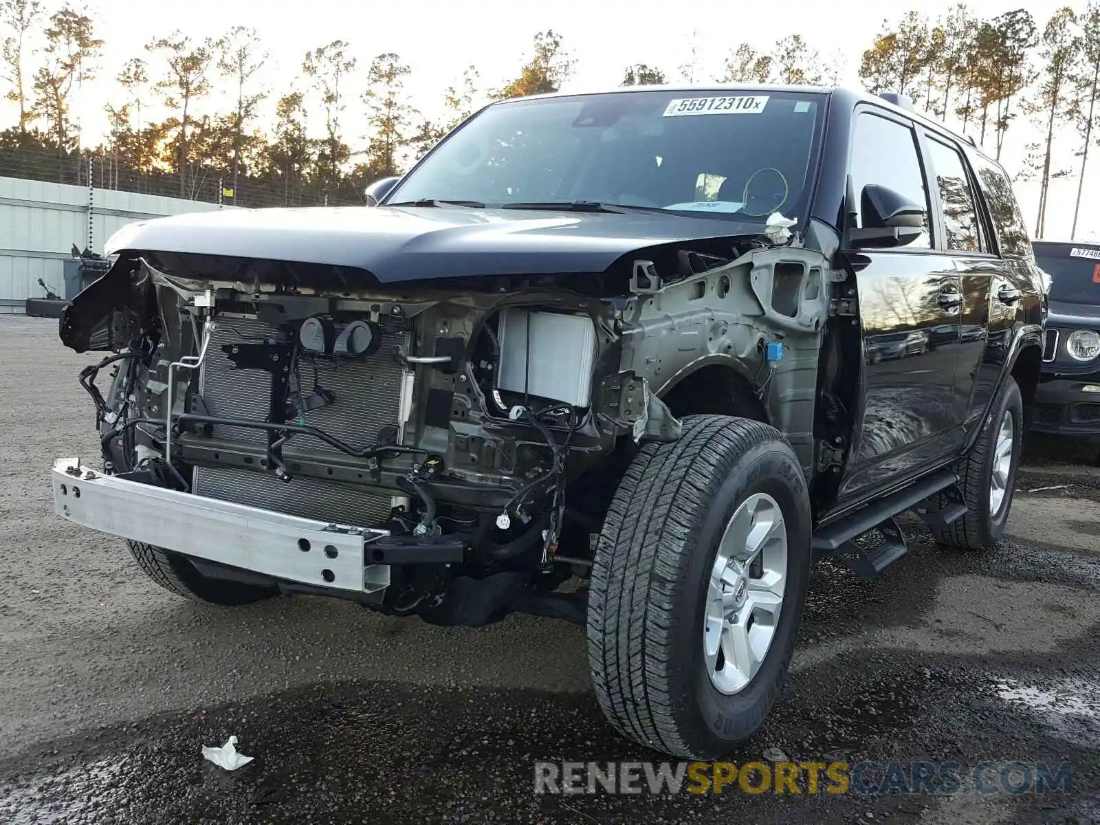 2 Photograph of a damaged car JTEZU5JR2L5214237 TOYOTA 4RUNNER 2020