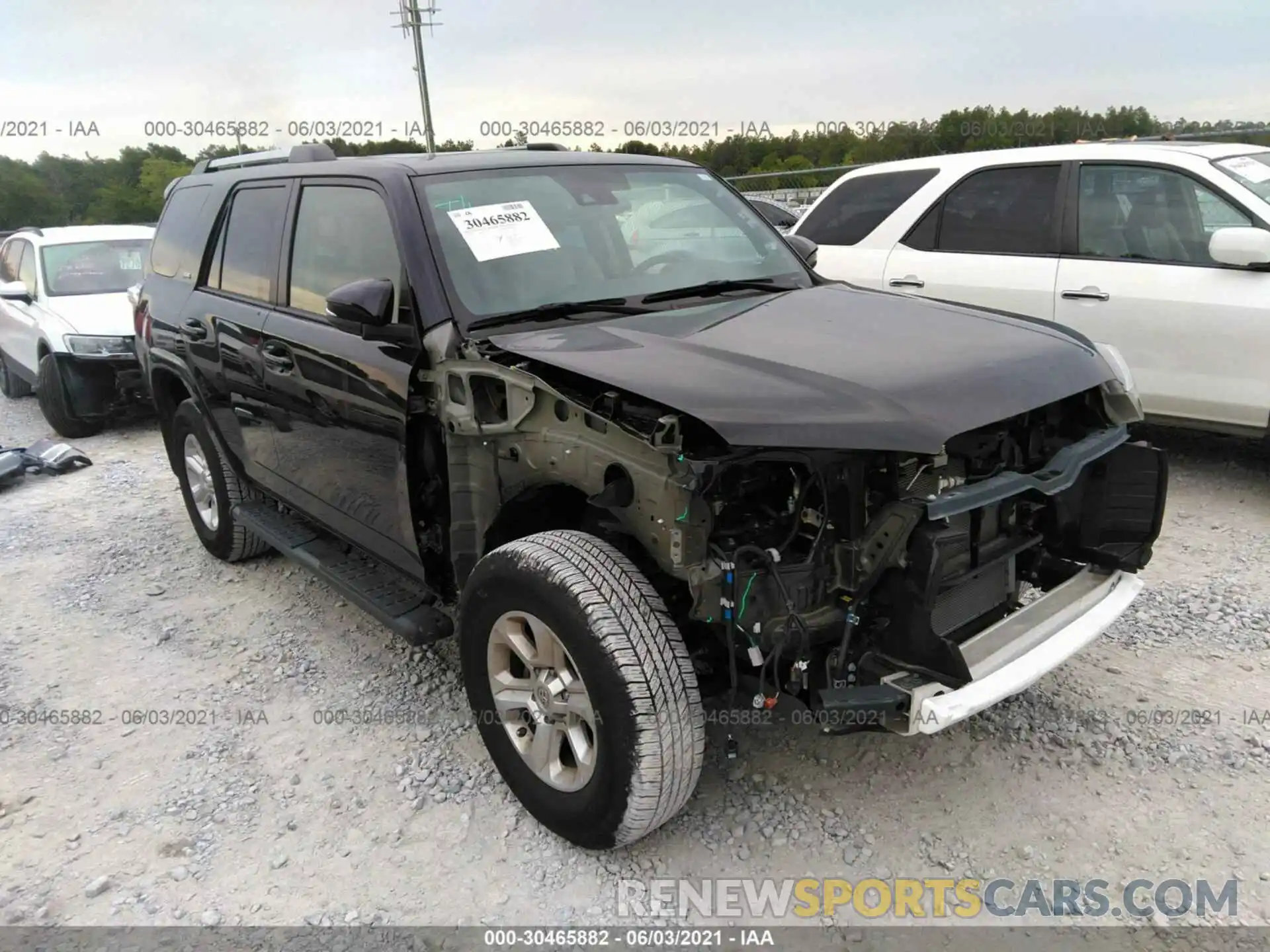 1 Photograph of a damaged car JTEZU5JR2L5216330 TOYOTA 4RUNNER 2020