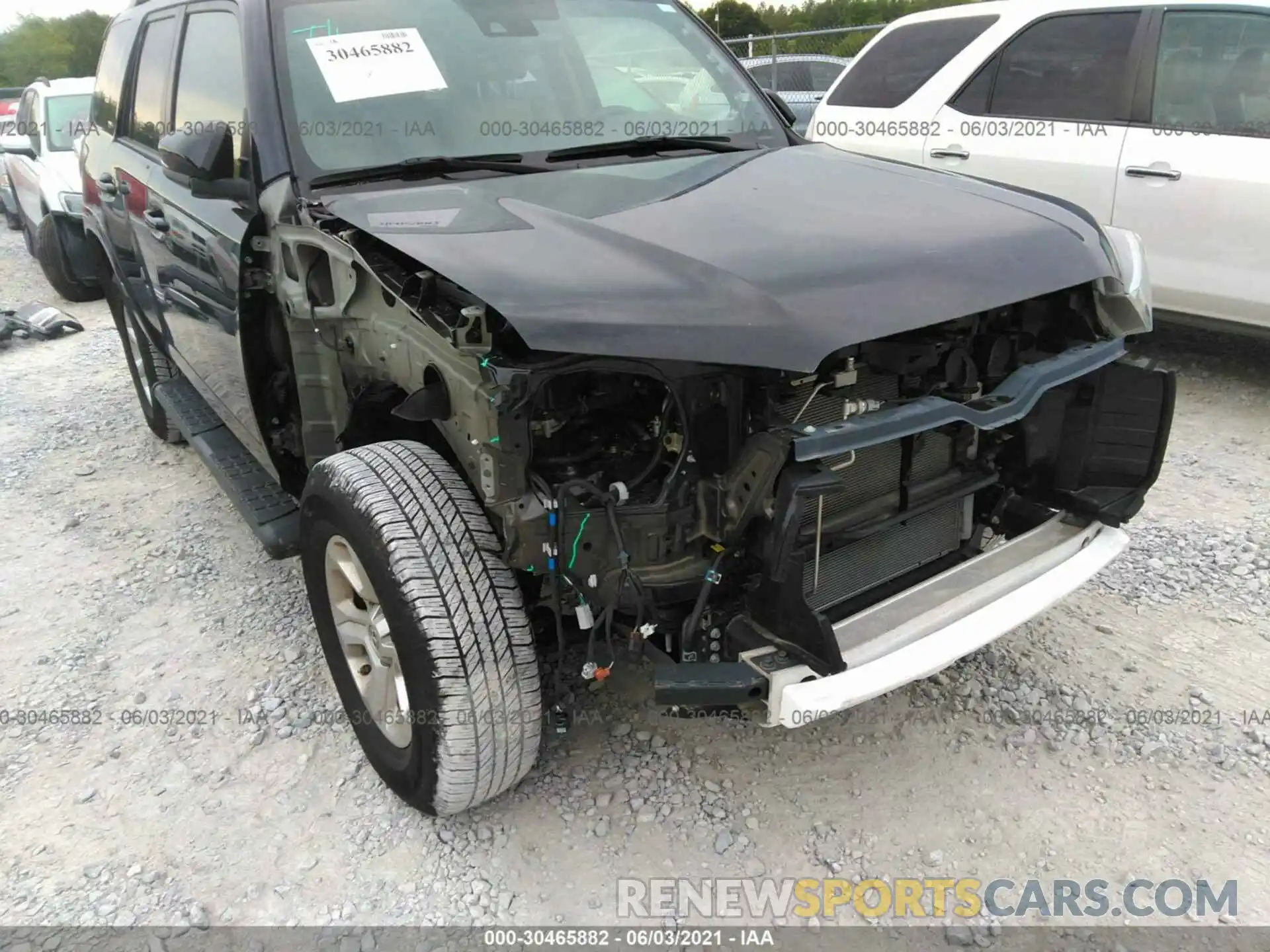 6 Photograph of a damaged car JTEZU5JR2L5216330 TOYOTA 4RUNNER 2020