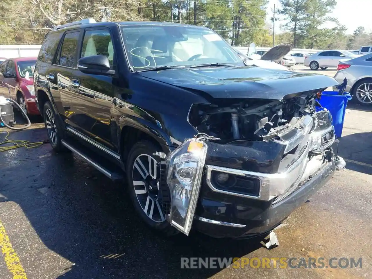 1 Photograph of a damaged car JTEZU5JR2L5217395 TOYOTA 4RUNNER 2020